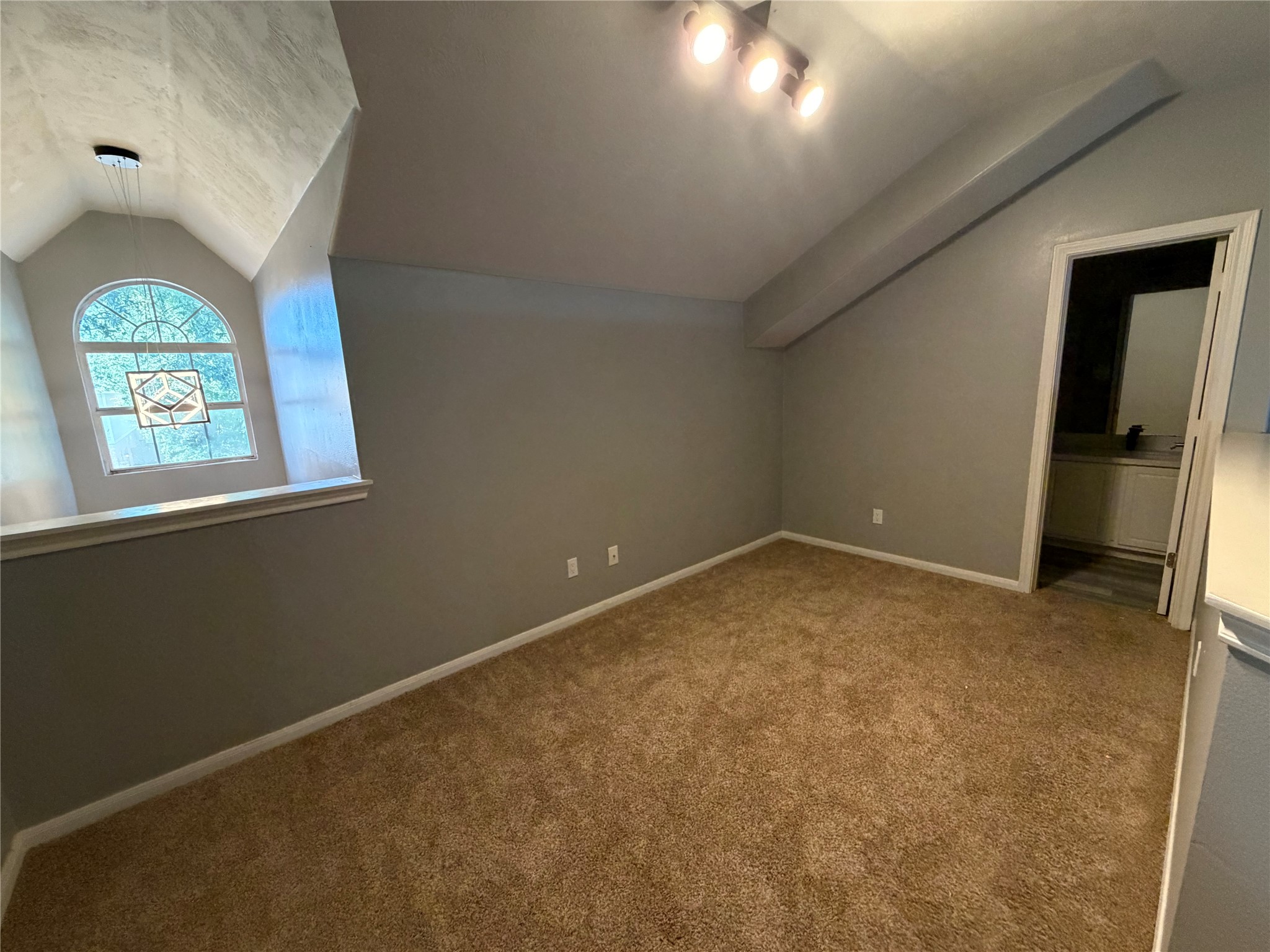 4707 Cashel Circle C Property Photo 28