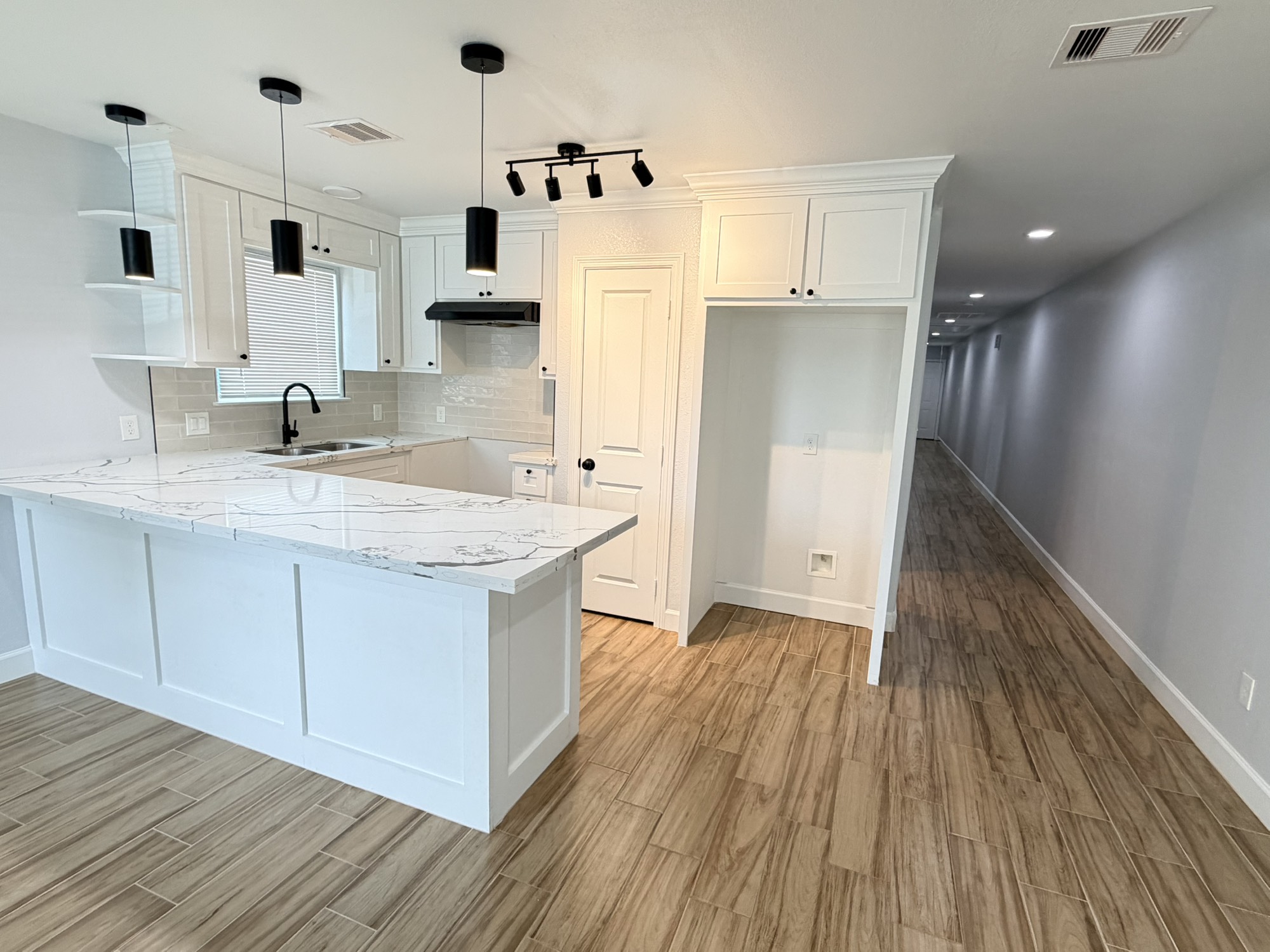12651 Powell Lane Property Photo 5
