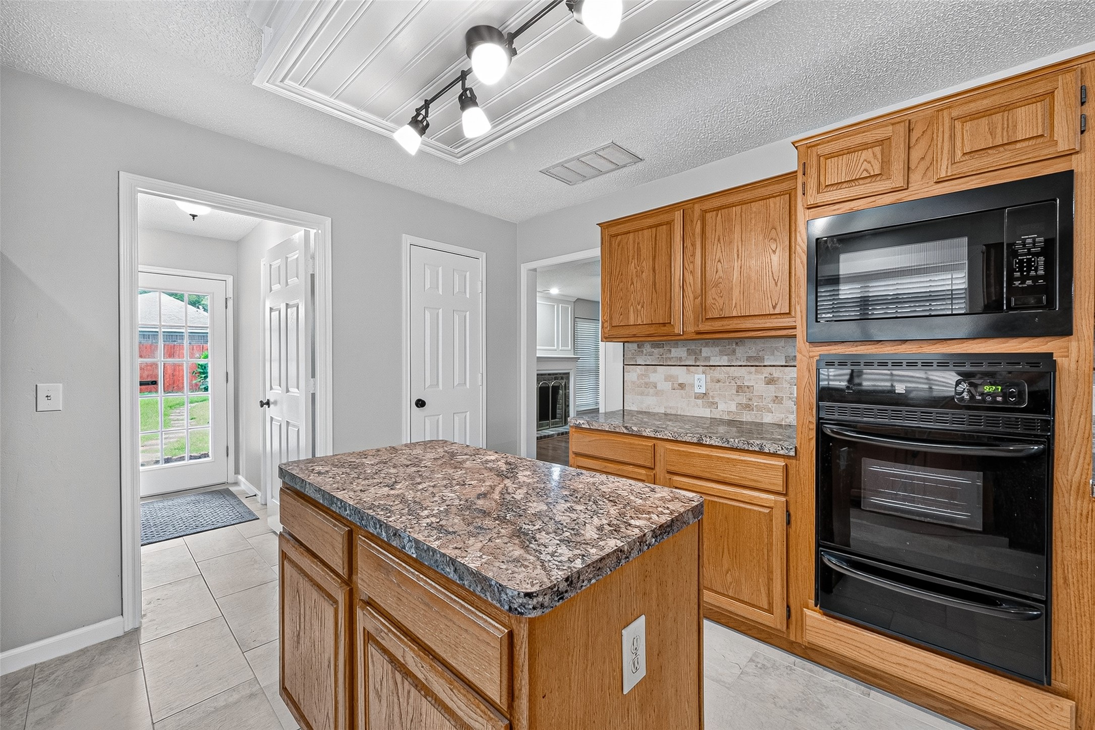 463 Province Place Drive Property Photo 2
