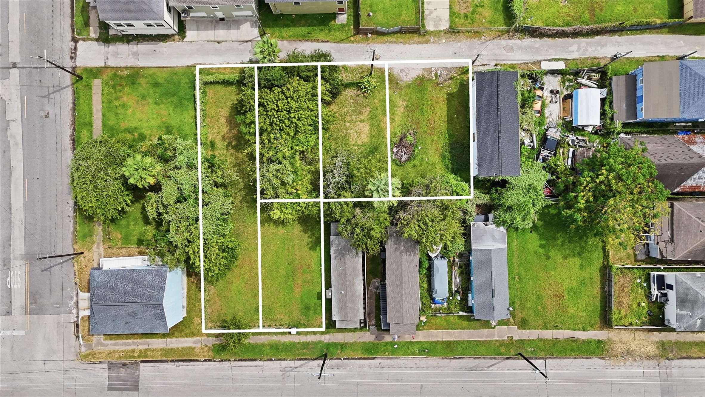 3905-3913 Winnie Street Property Photo 3