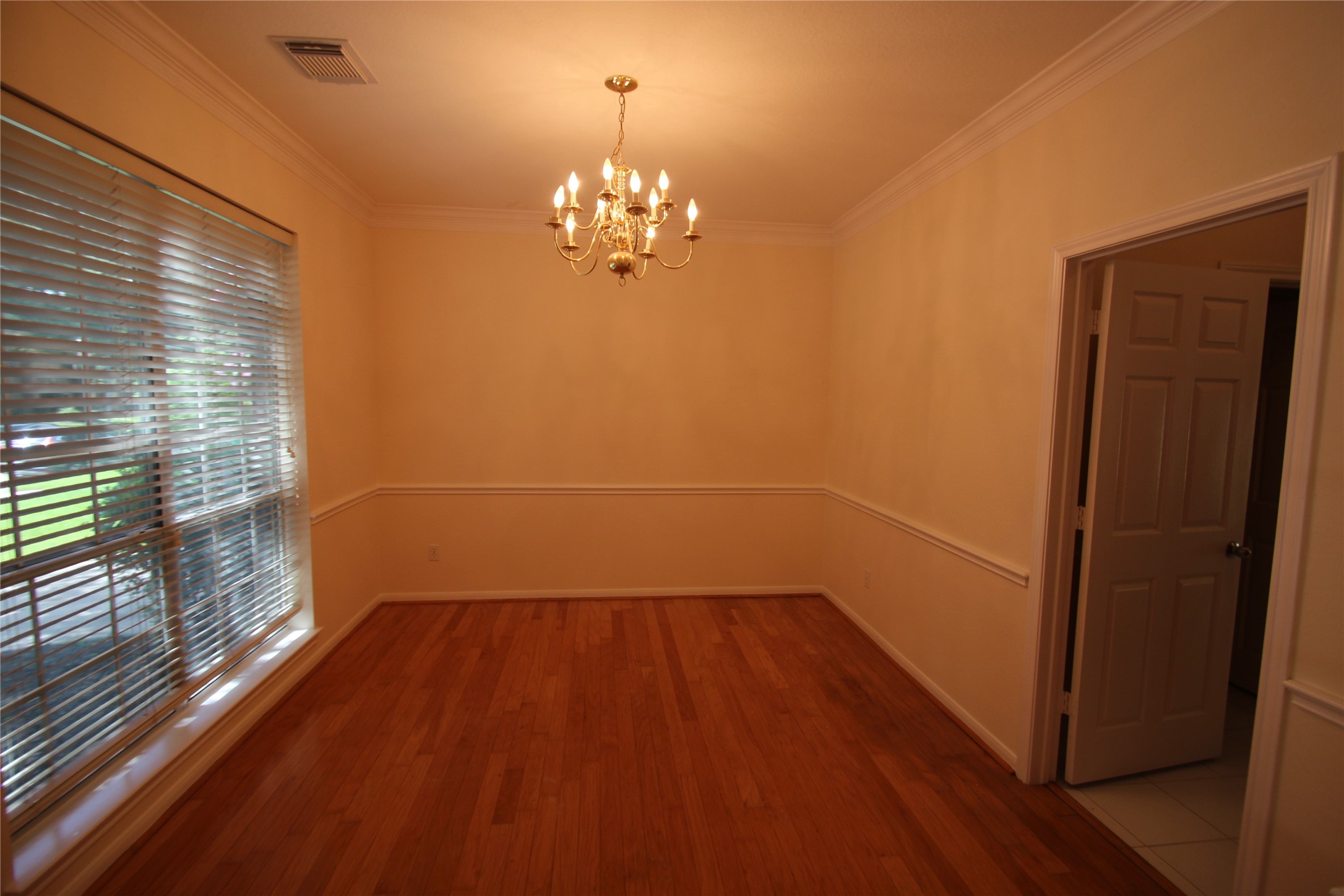 21806 Moortown Circle Property Photo 3