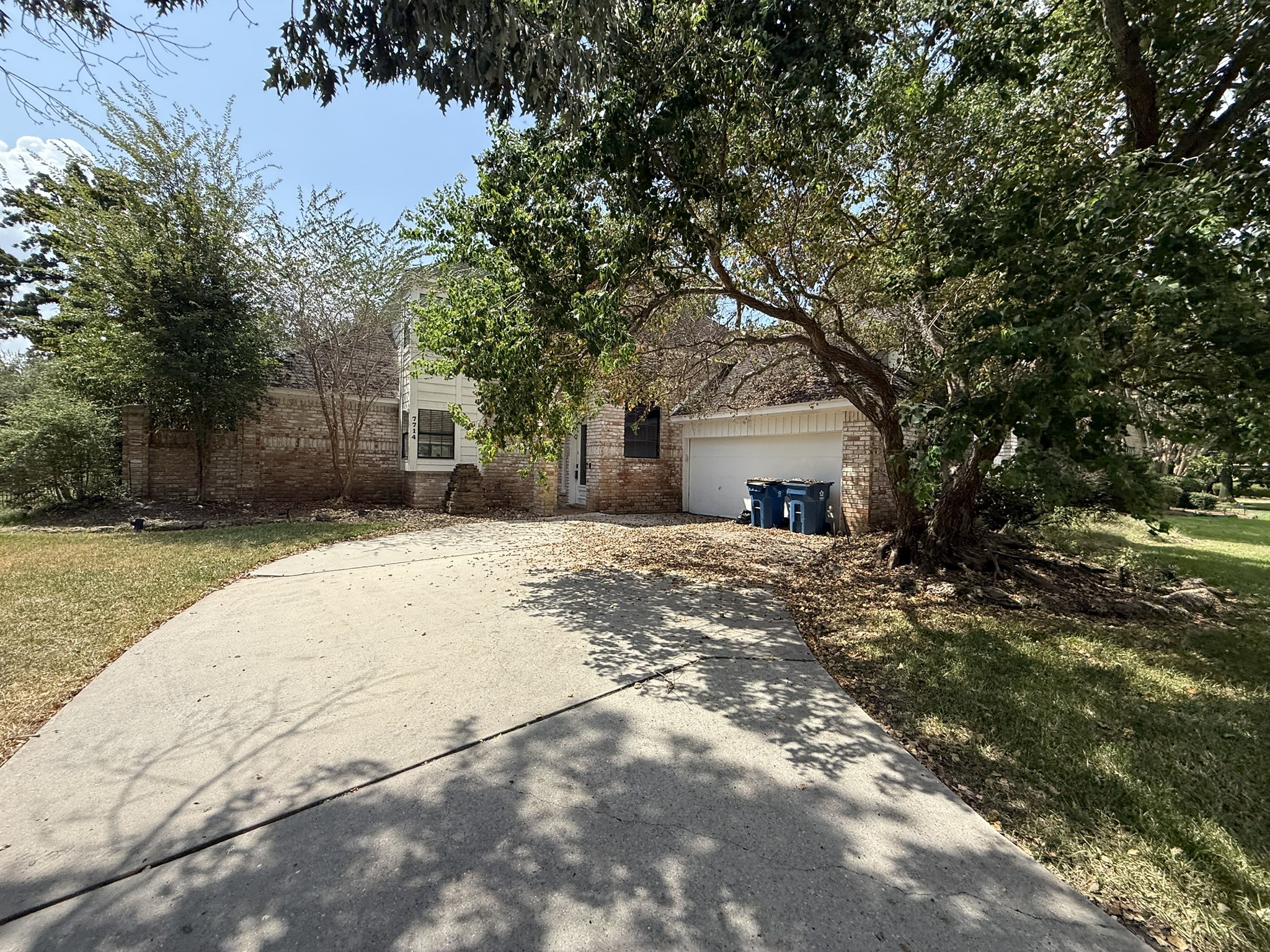 7714 Par Five Drive Property Photo 3