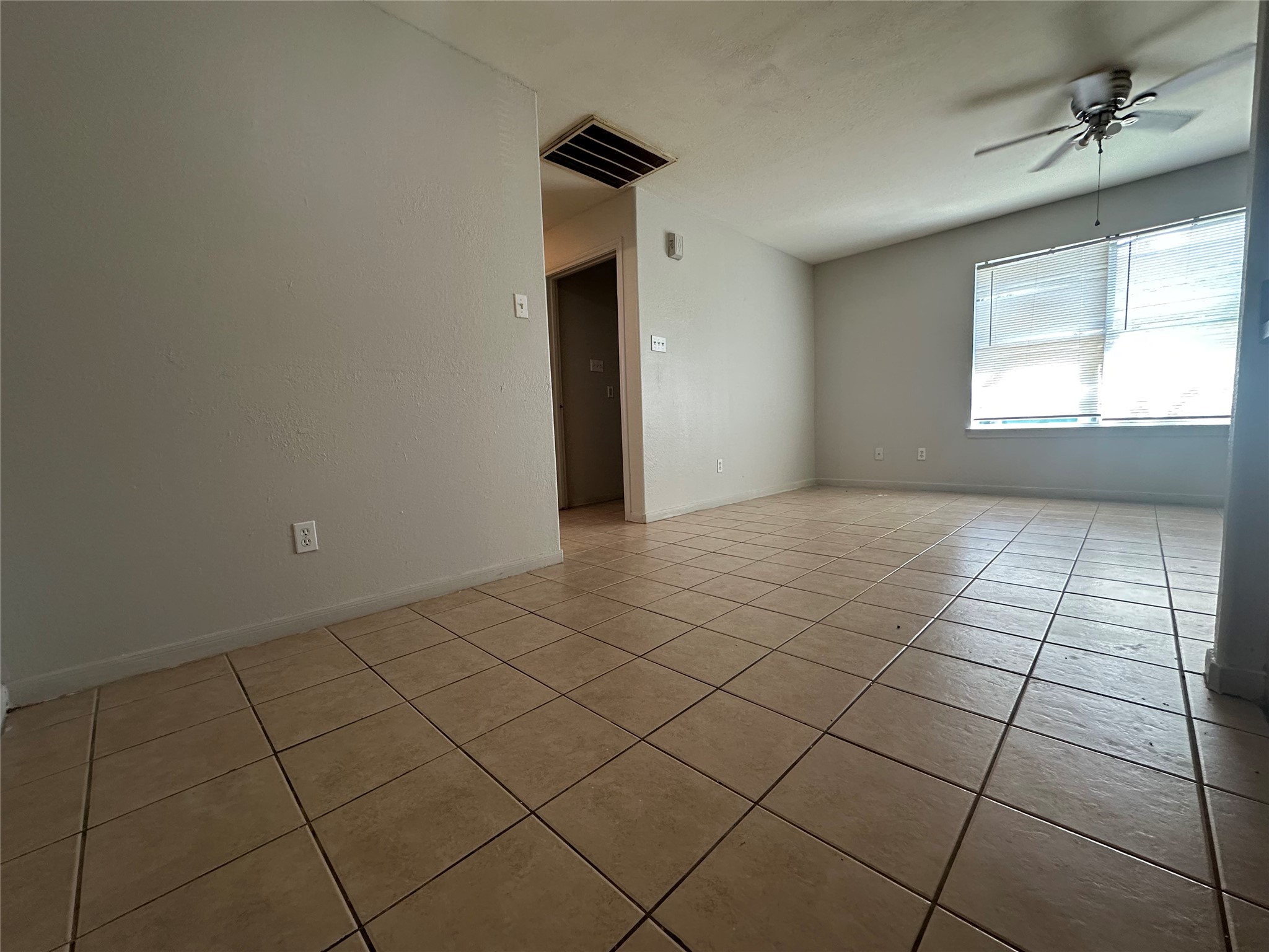 5434 Cherie Crest Court Property Photo 6