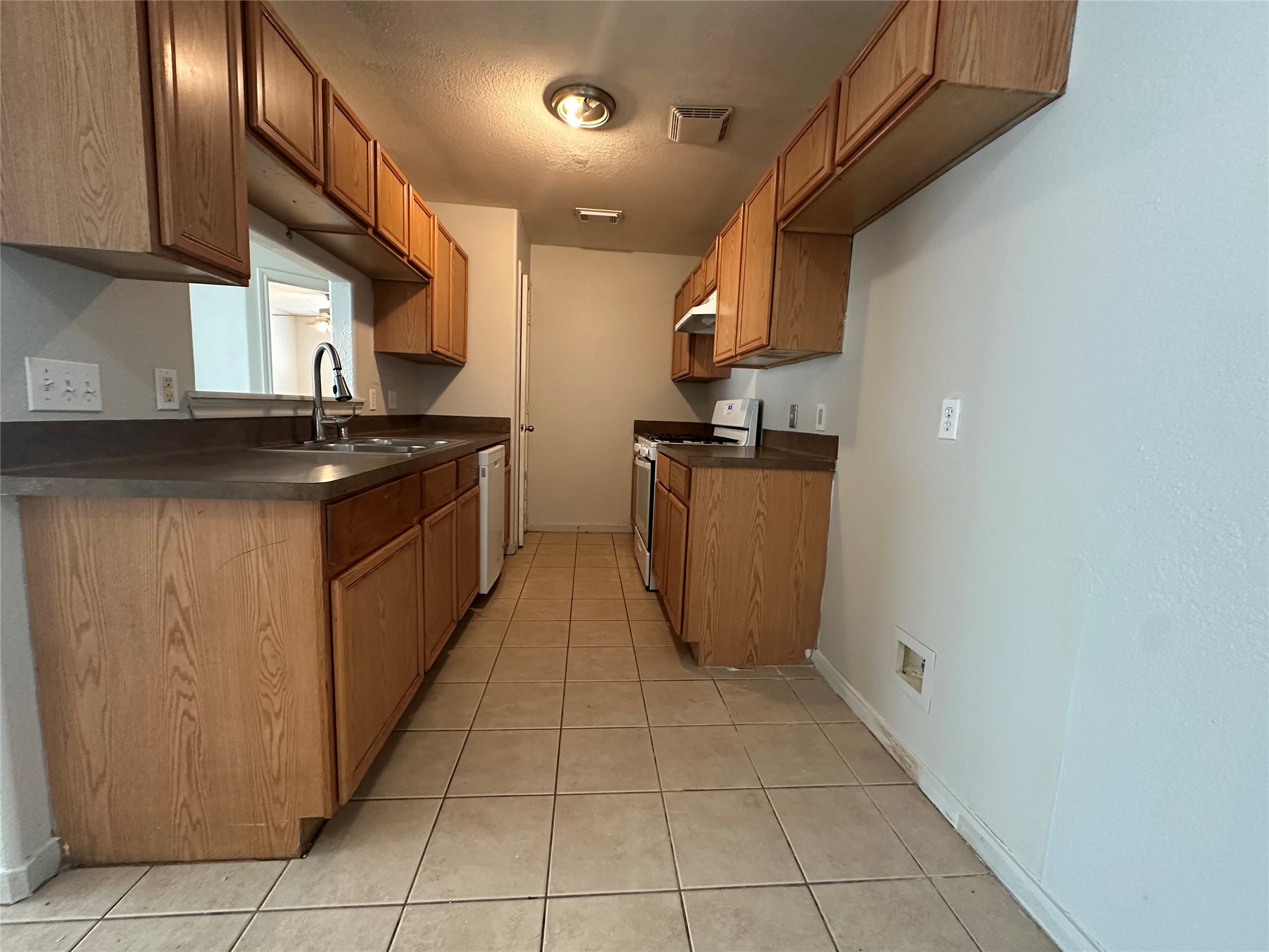 5434 Cherie Crest Court Property Photo 7
