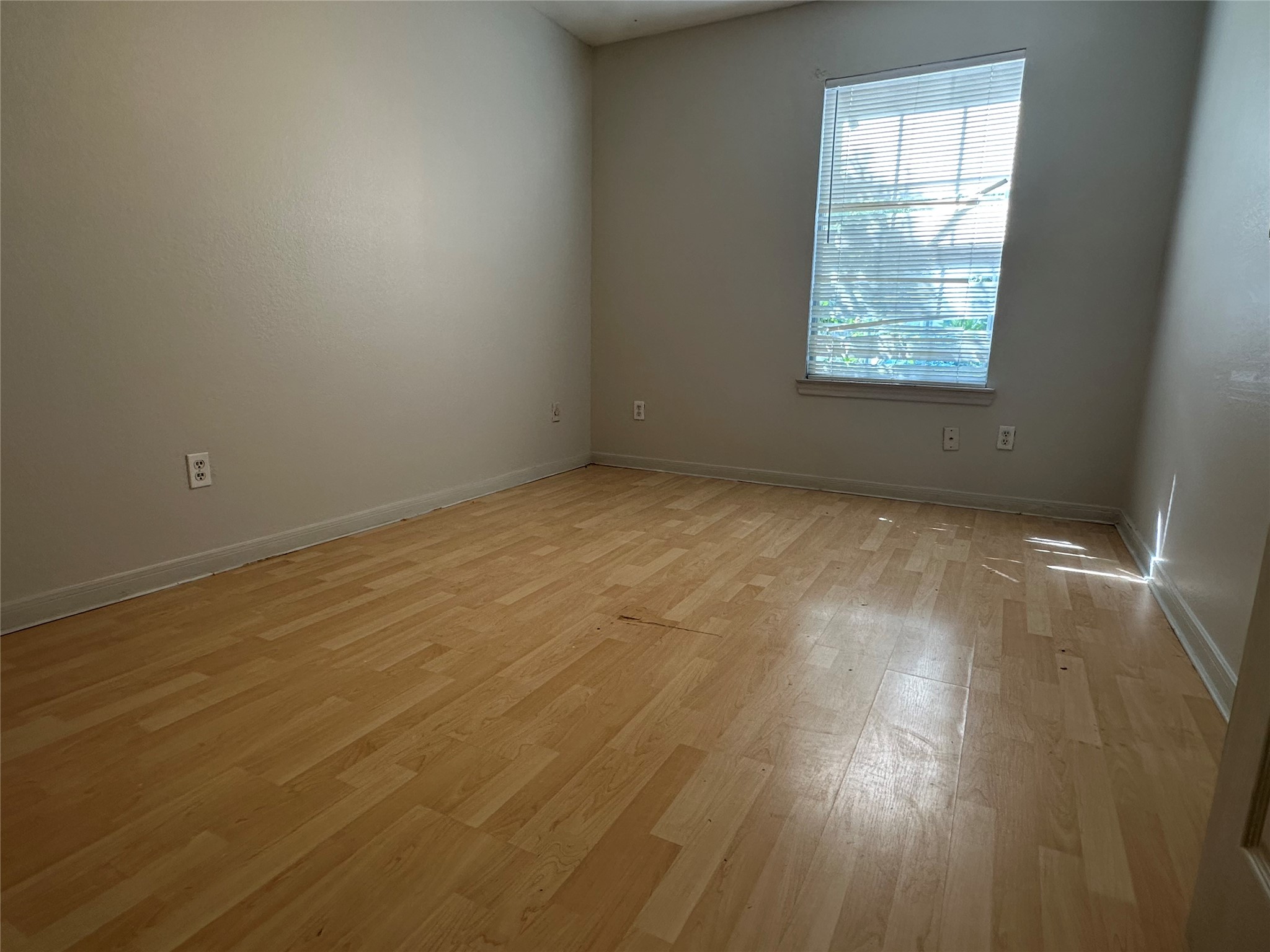5434 Cherie Crest Court Property Photo 8