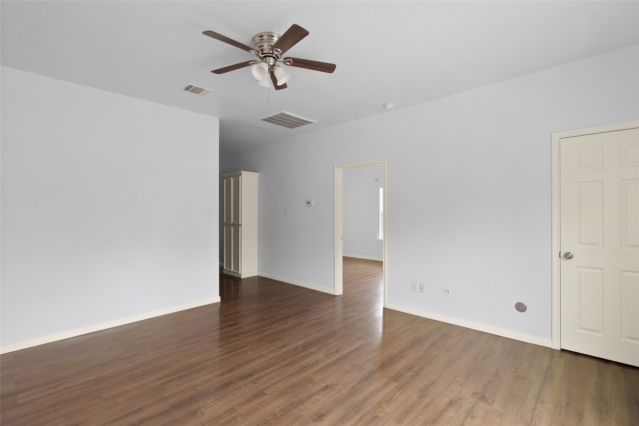 409 Beto St 5 Property Photo 5