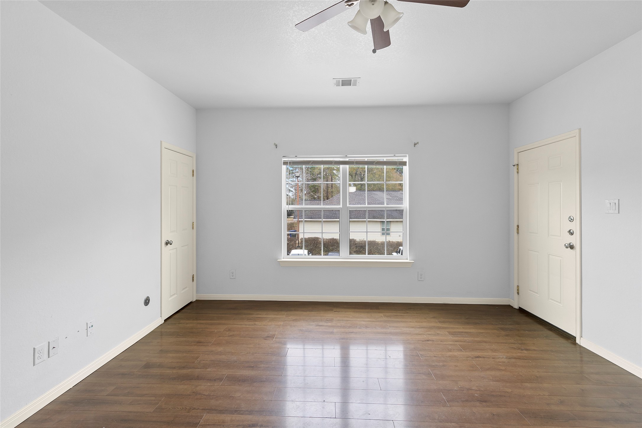 409 Beto St 5 Property Photo 7