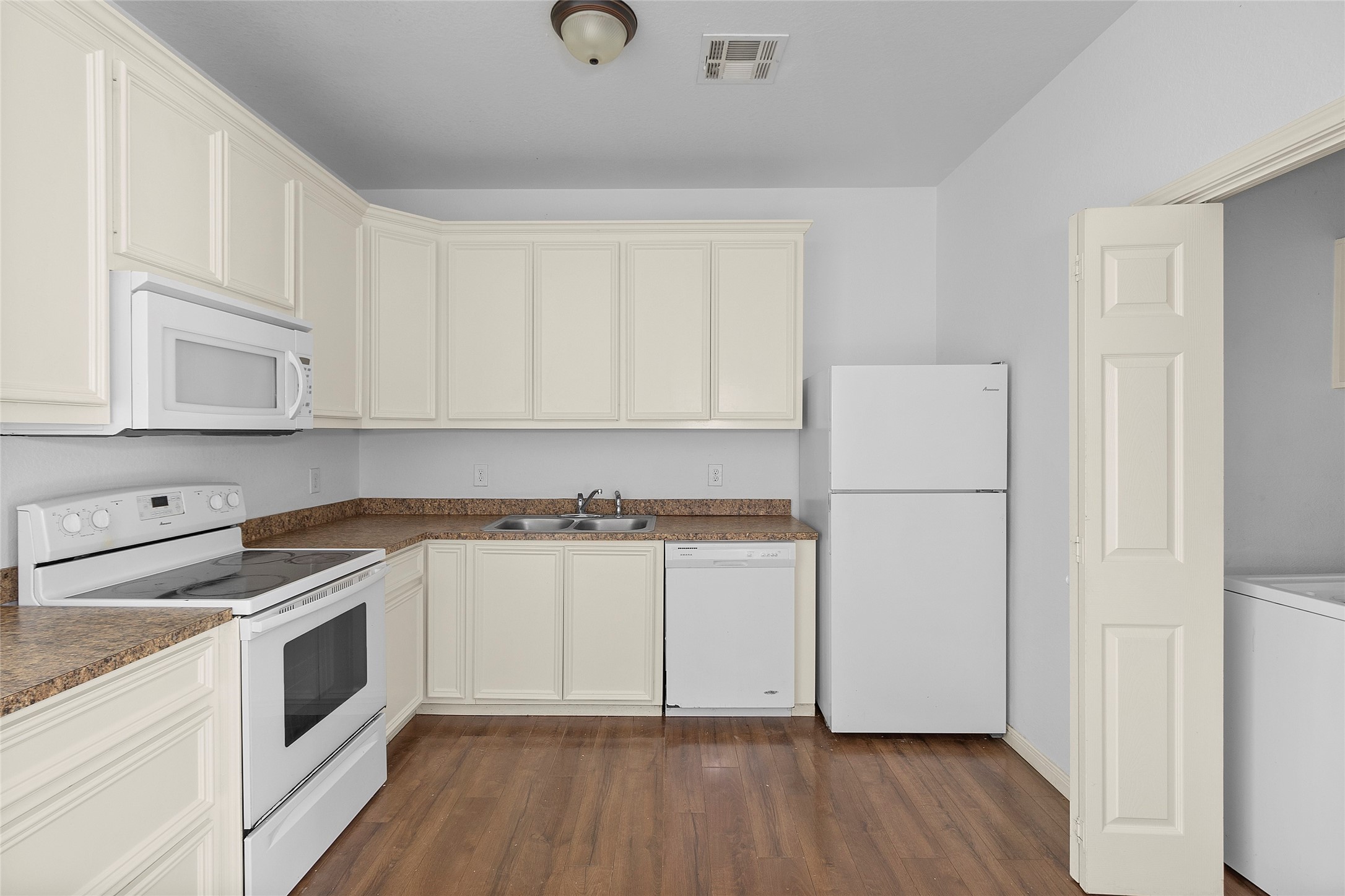 409 Beto St 5 Property Photo 10