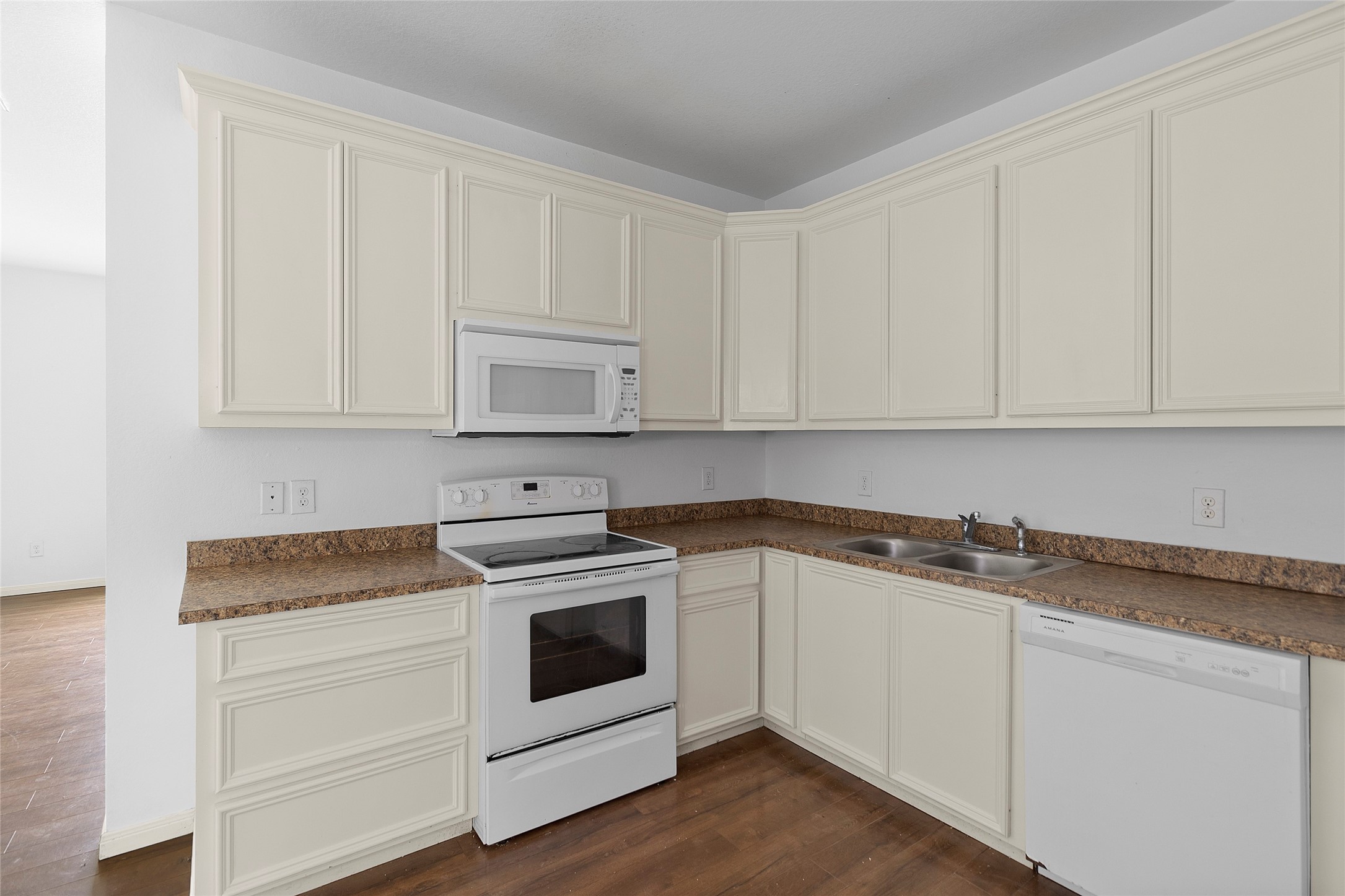 409 Beto St 5 Property Photo 11