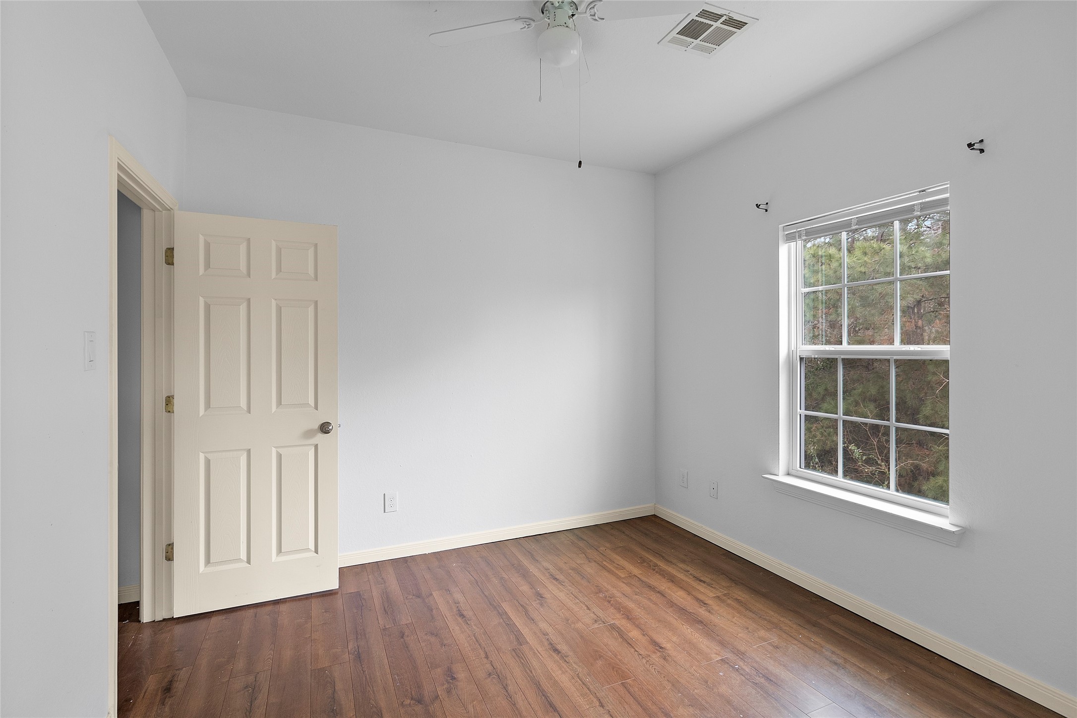 409 Beto St 5 Property Photo 15
