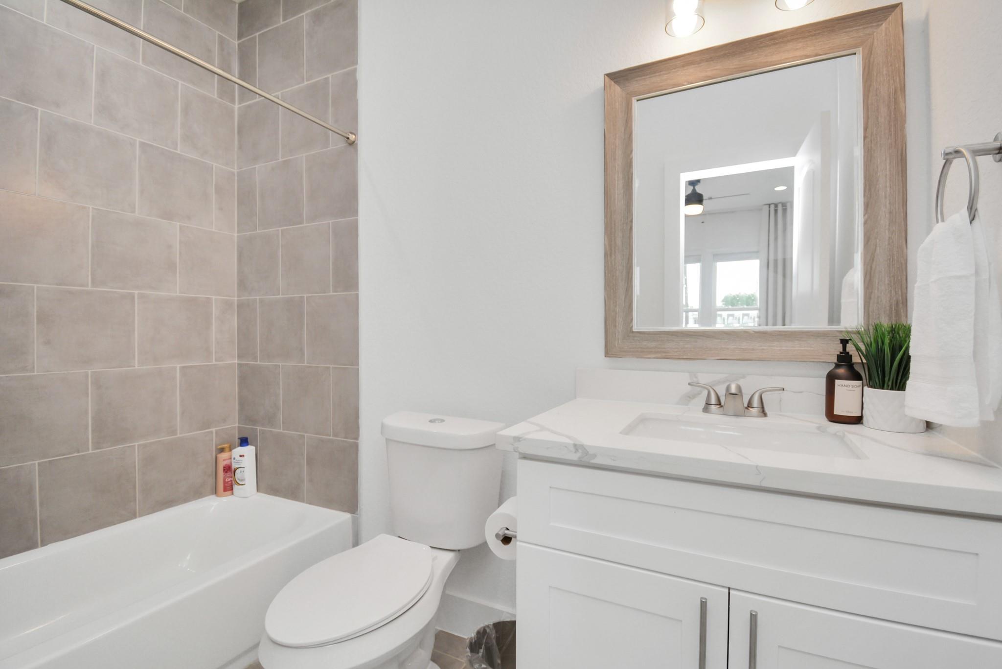 4605 Stassen Street B Property Photo 12