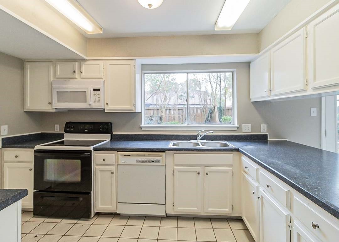 14410 Louetta Road Property Photo 10