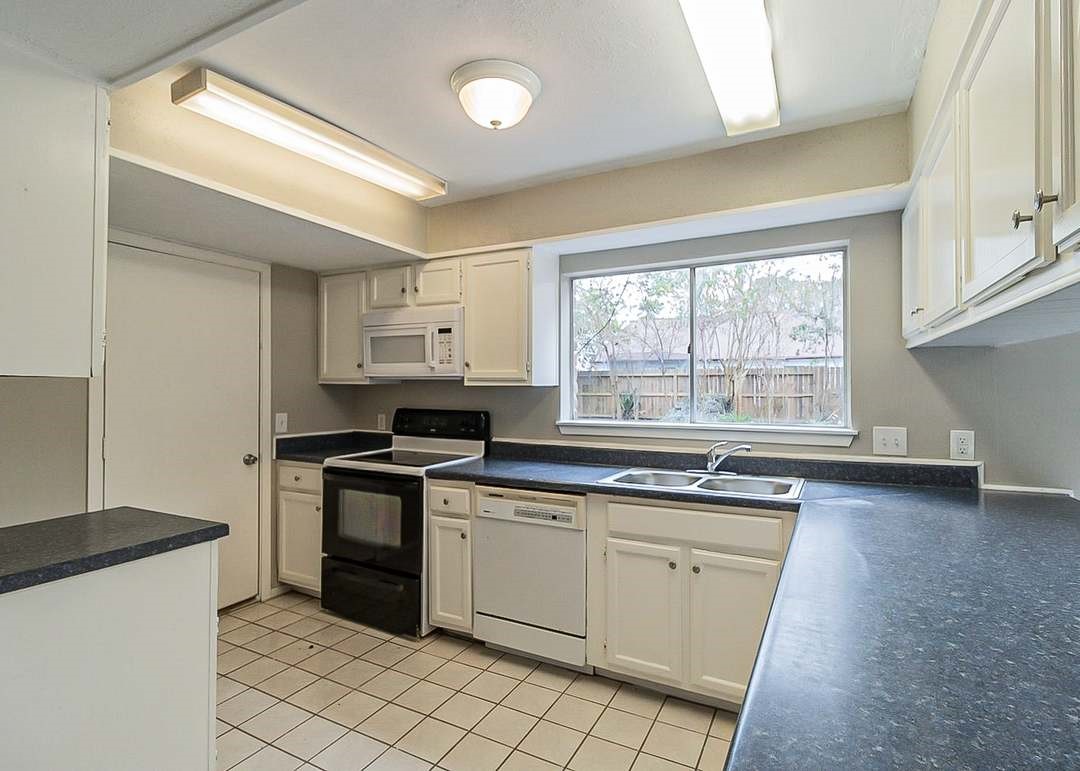 14410 Louetta Road Property Photo 17