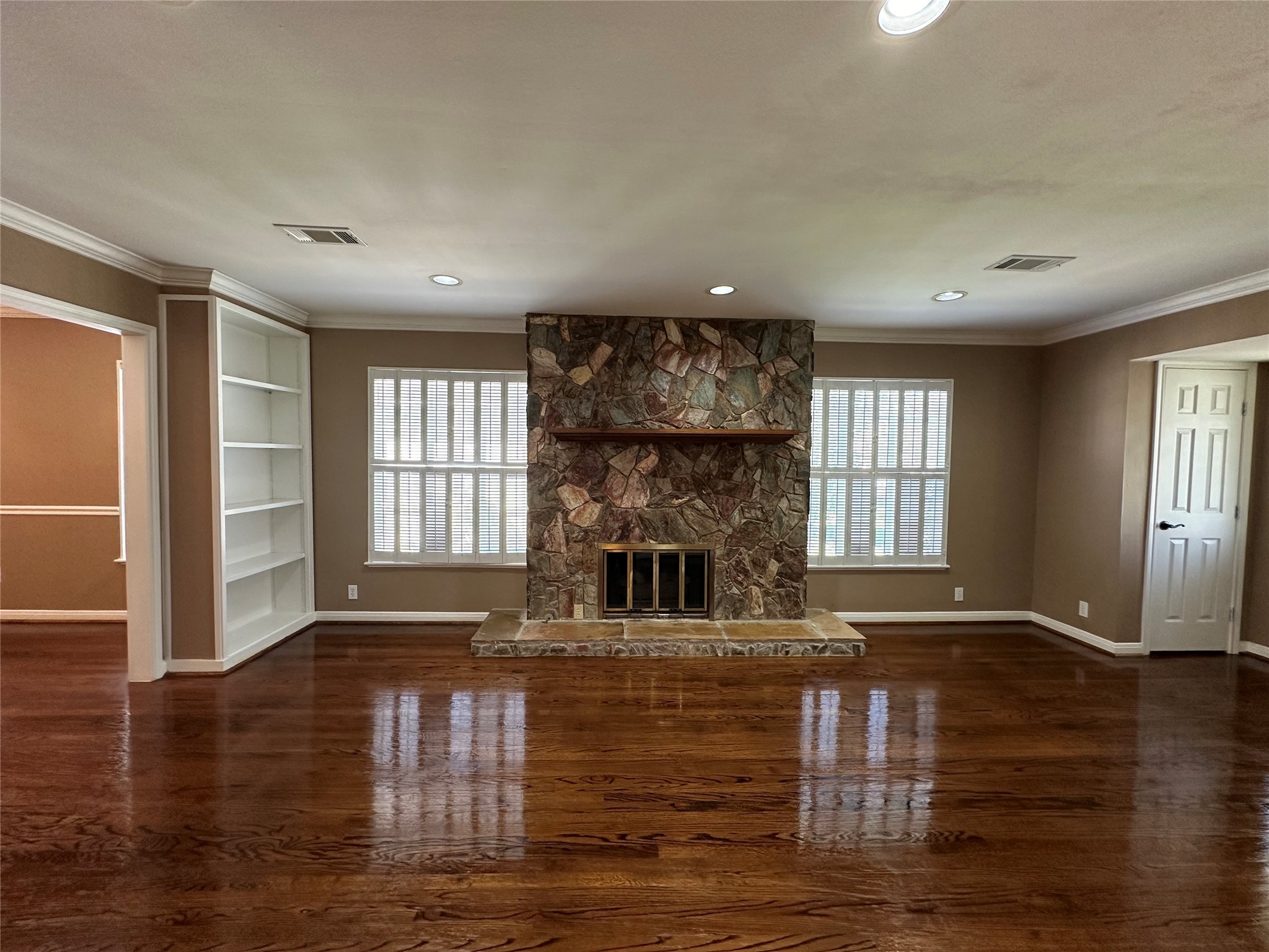 3923 Purdue Street Property Photo 4