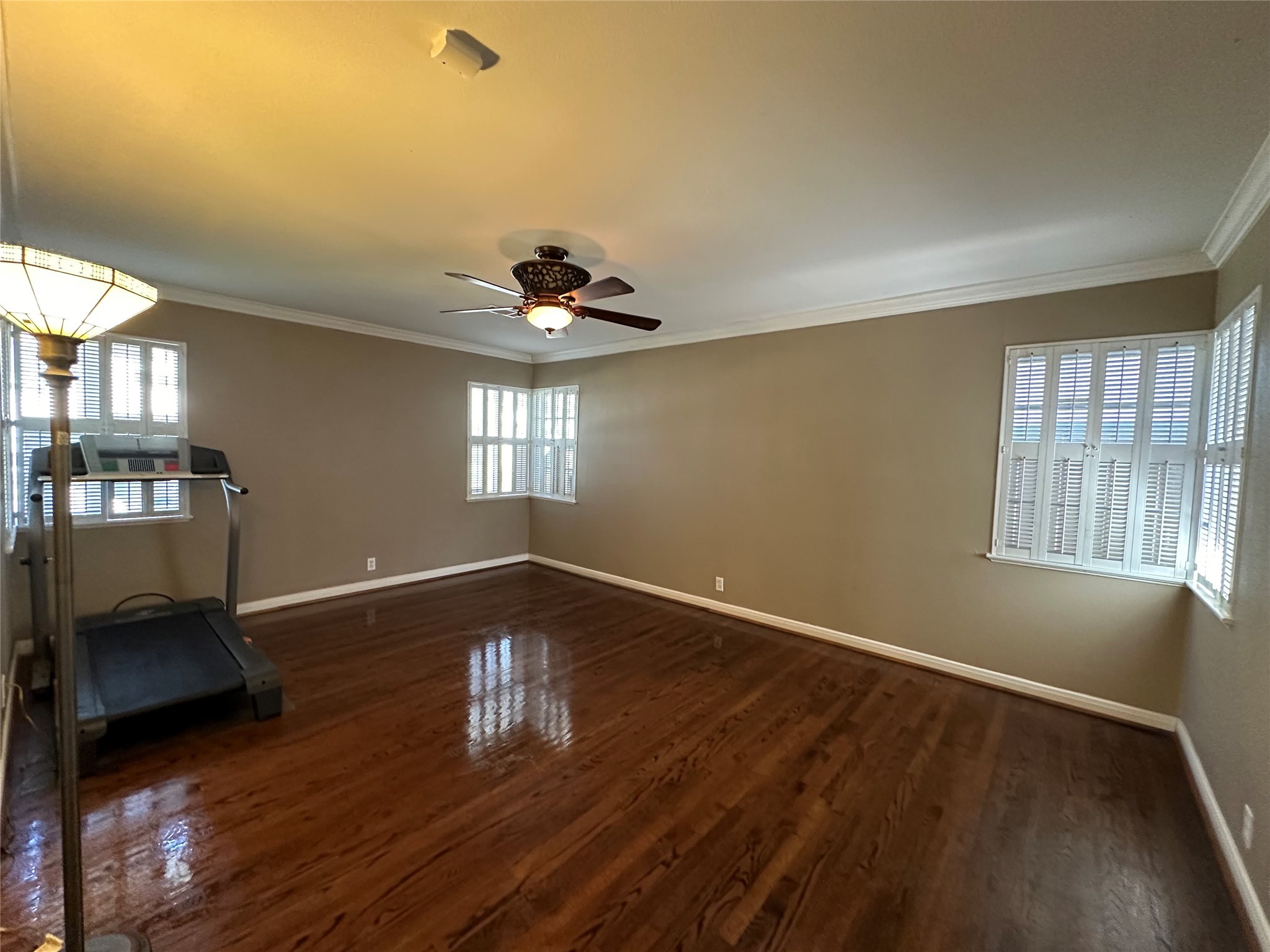 3923 Purdue Street Property Photo 17