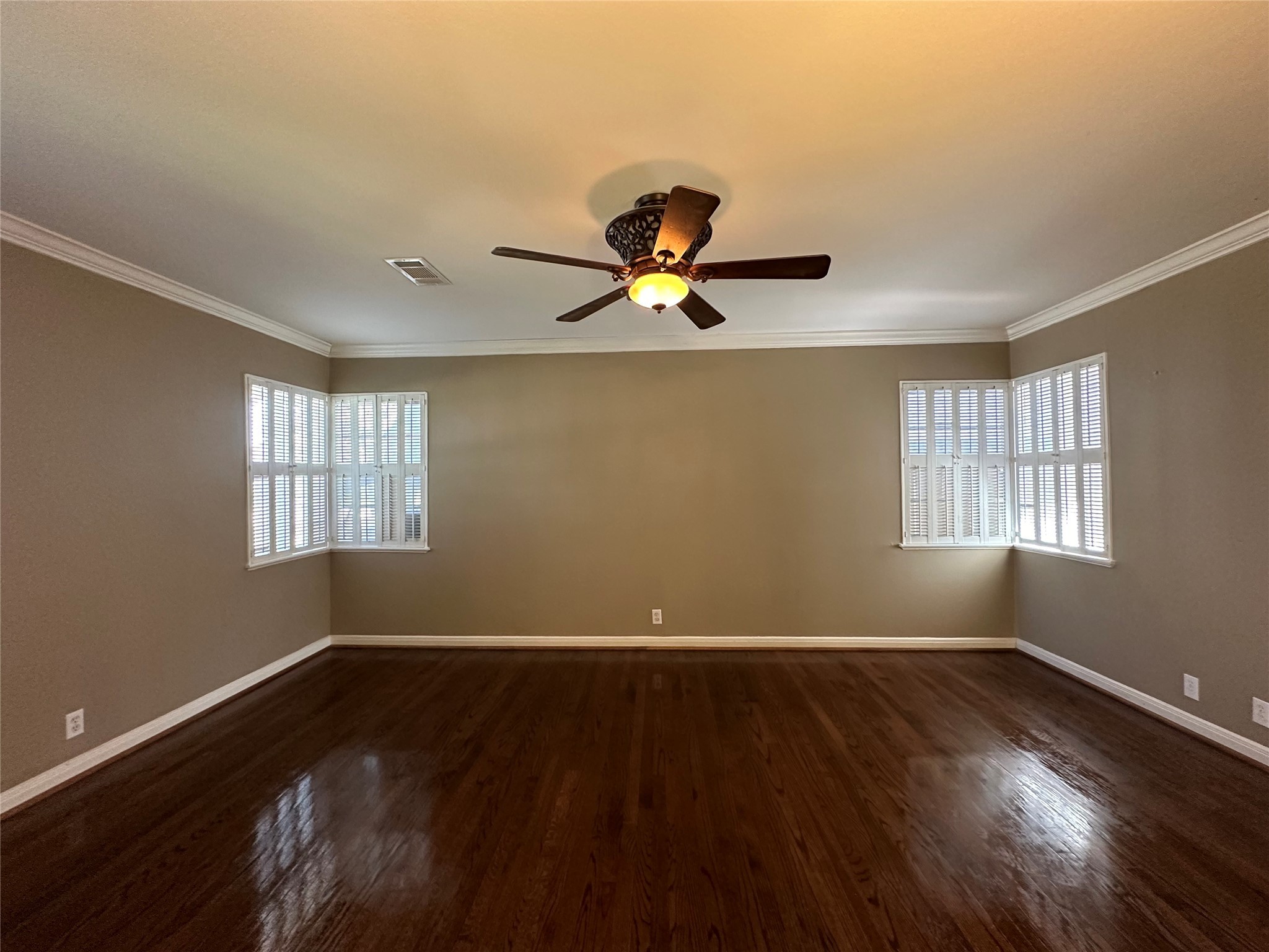 3923 Purdue Street Property Photo 18