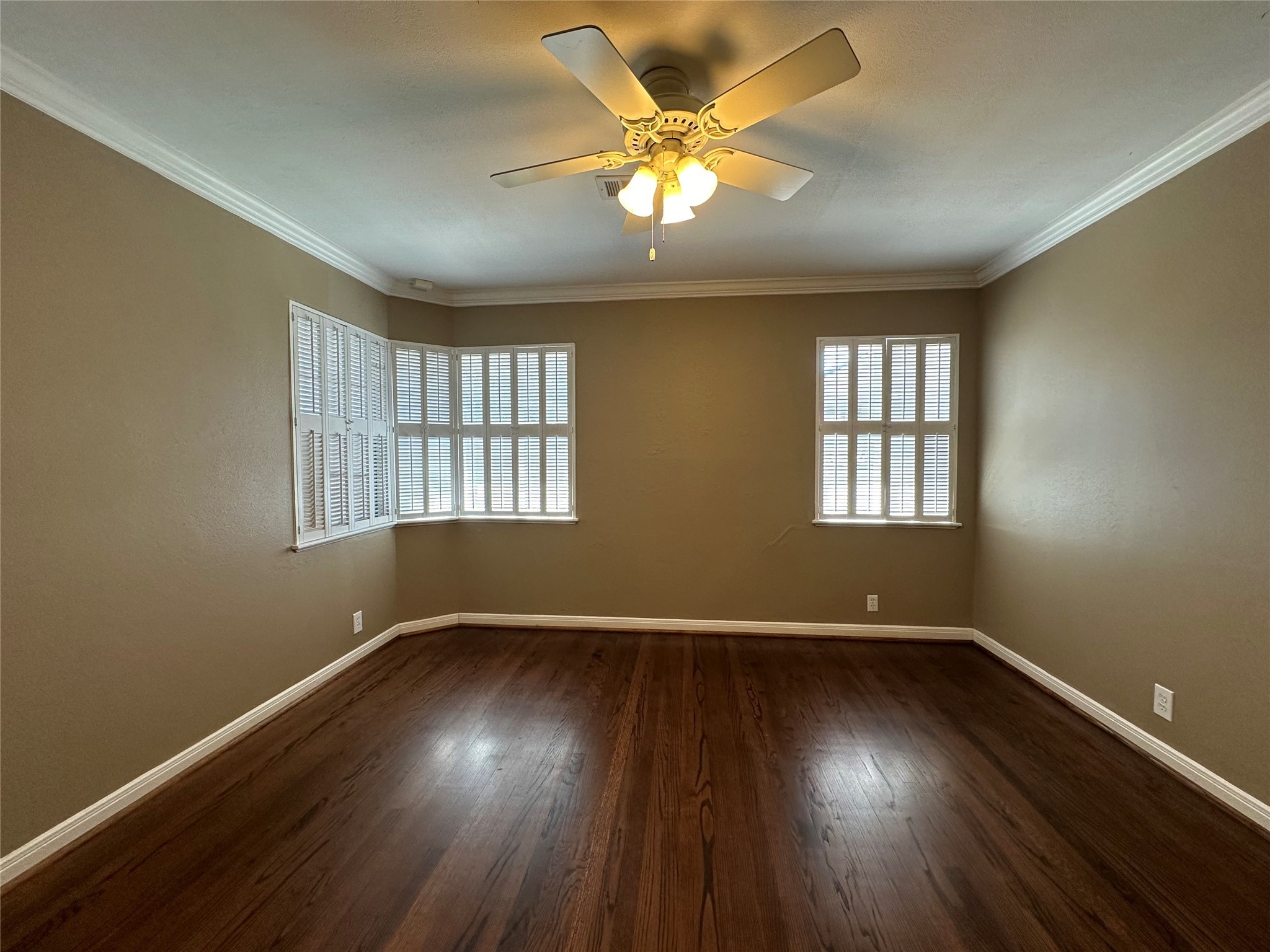 3923 Purdue Street Property Photo 21