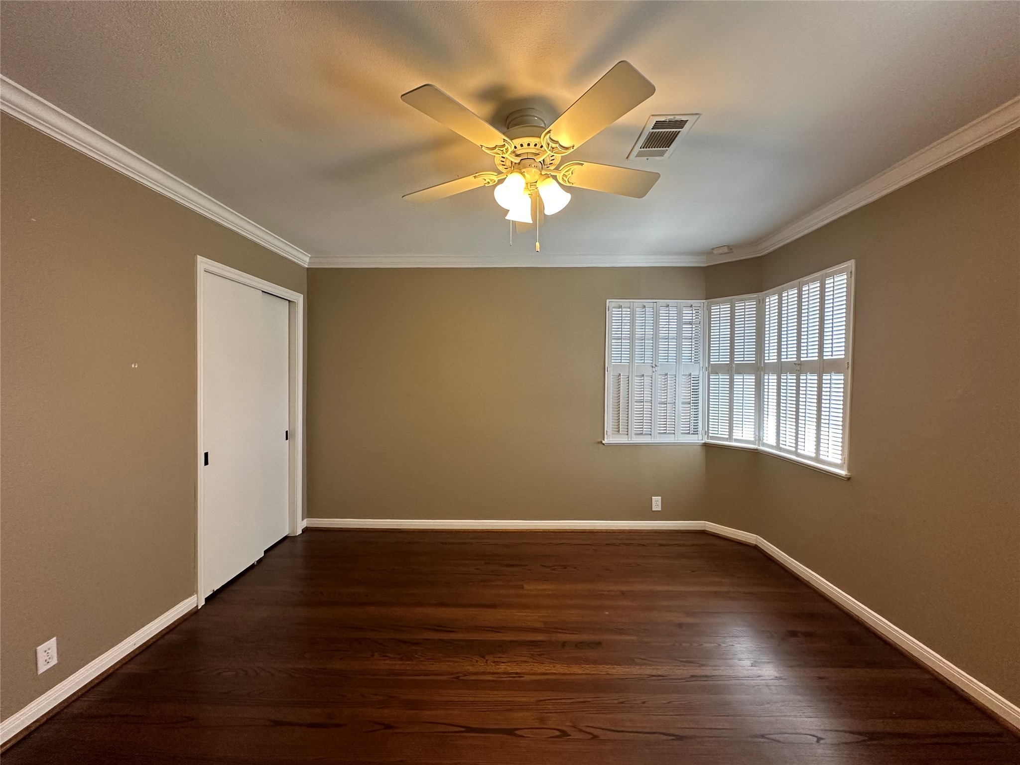 3923 Purdue Street Property Photo 22