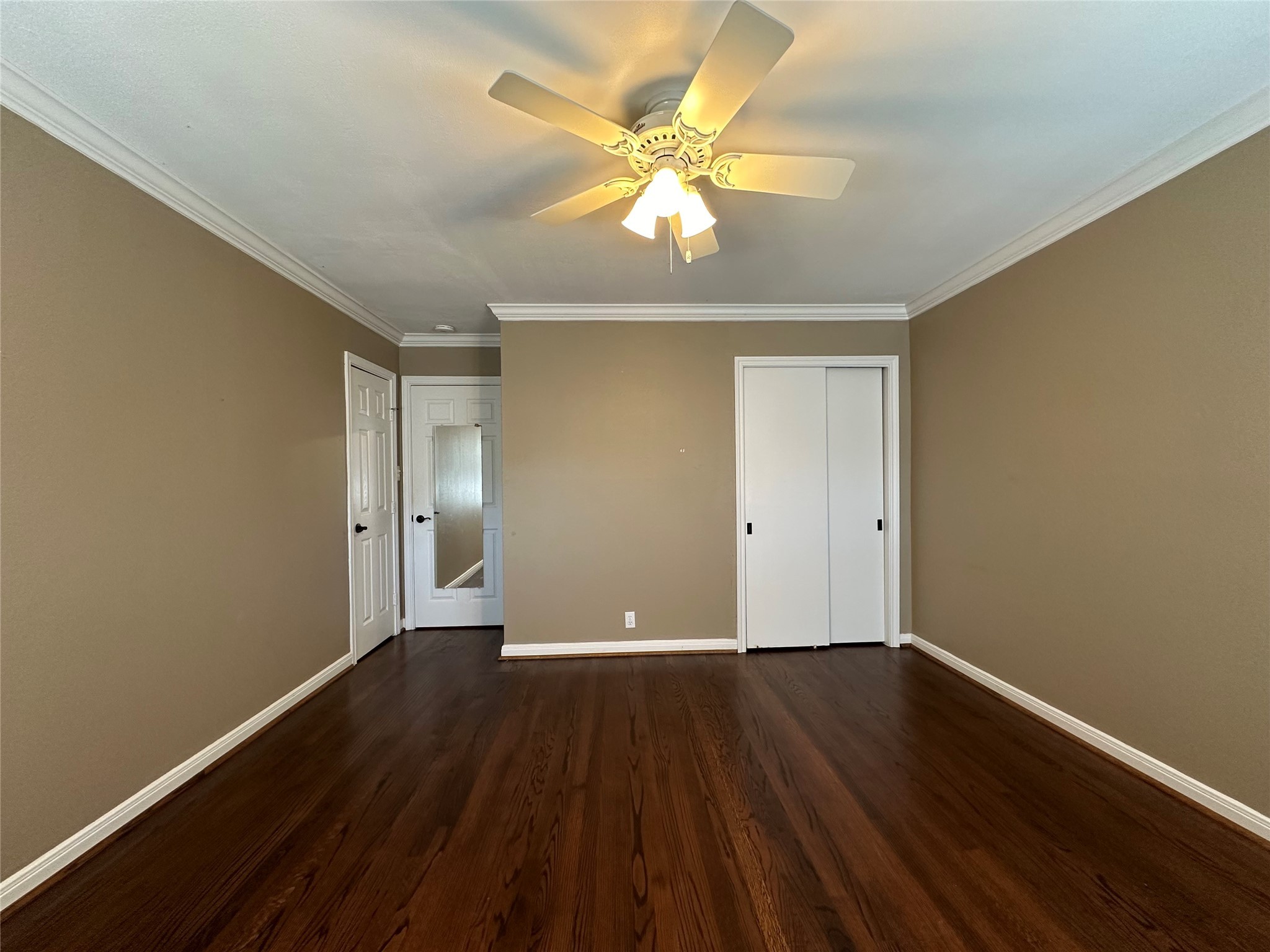 3923 Purdue Street Property Photo 23
