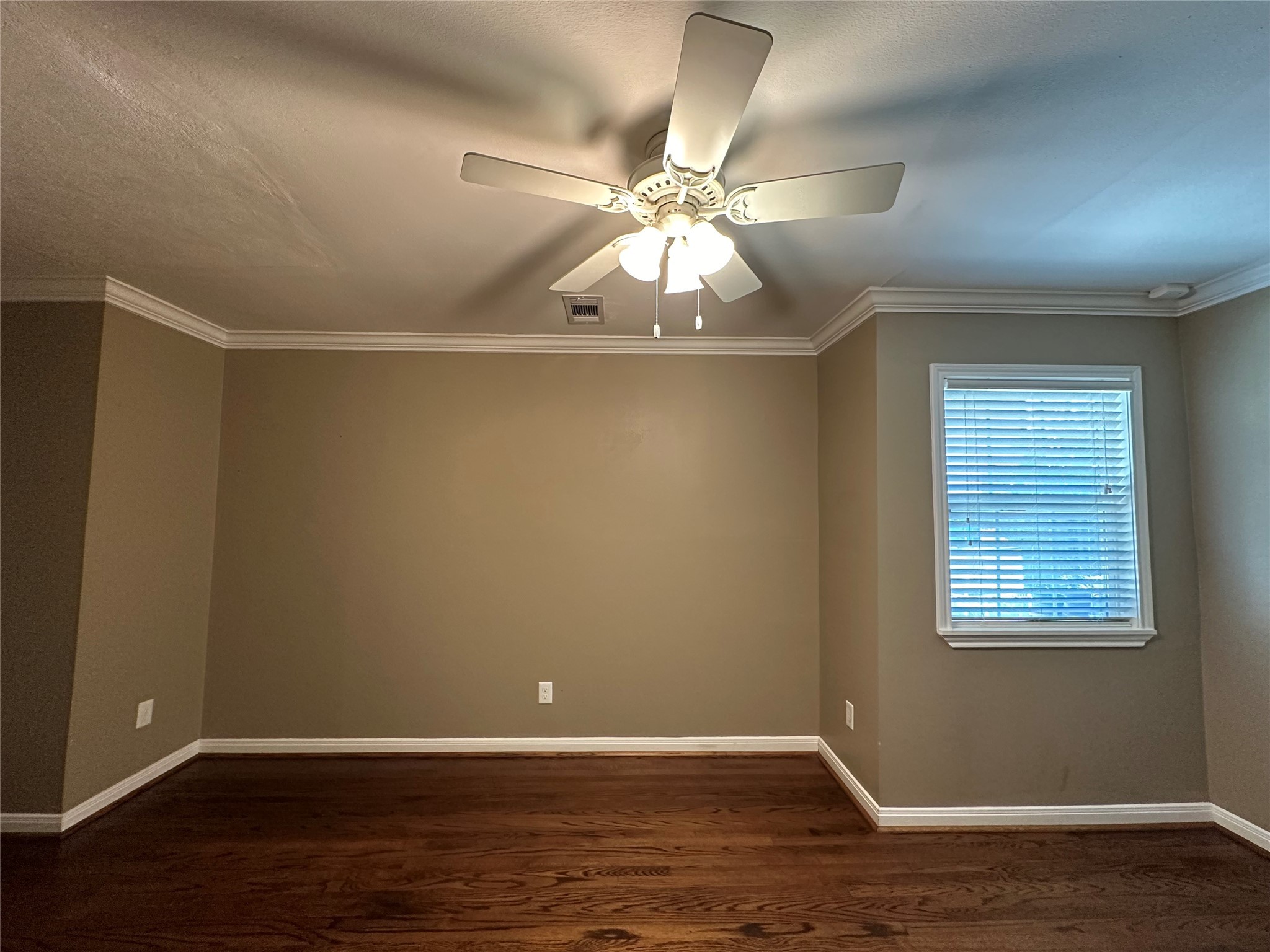 3923 Purdue Street Property Photo 27