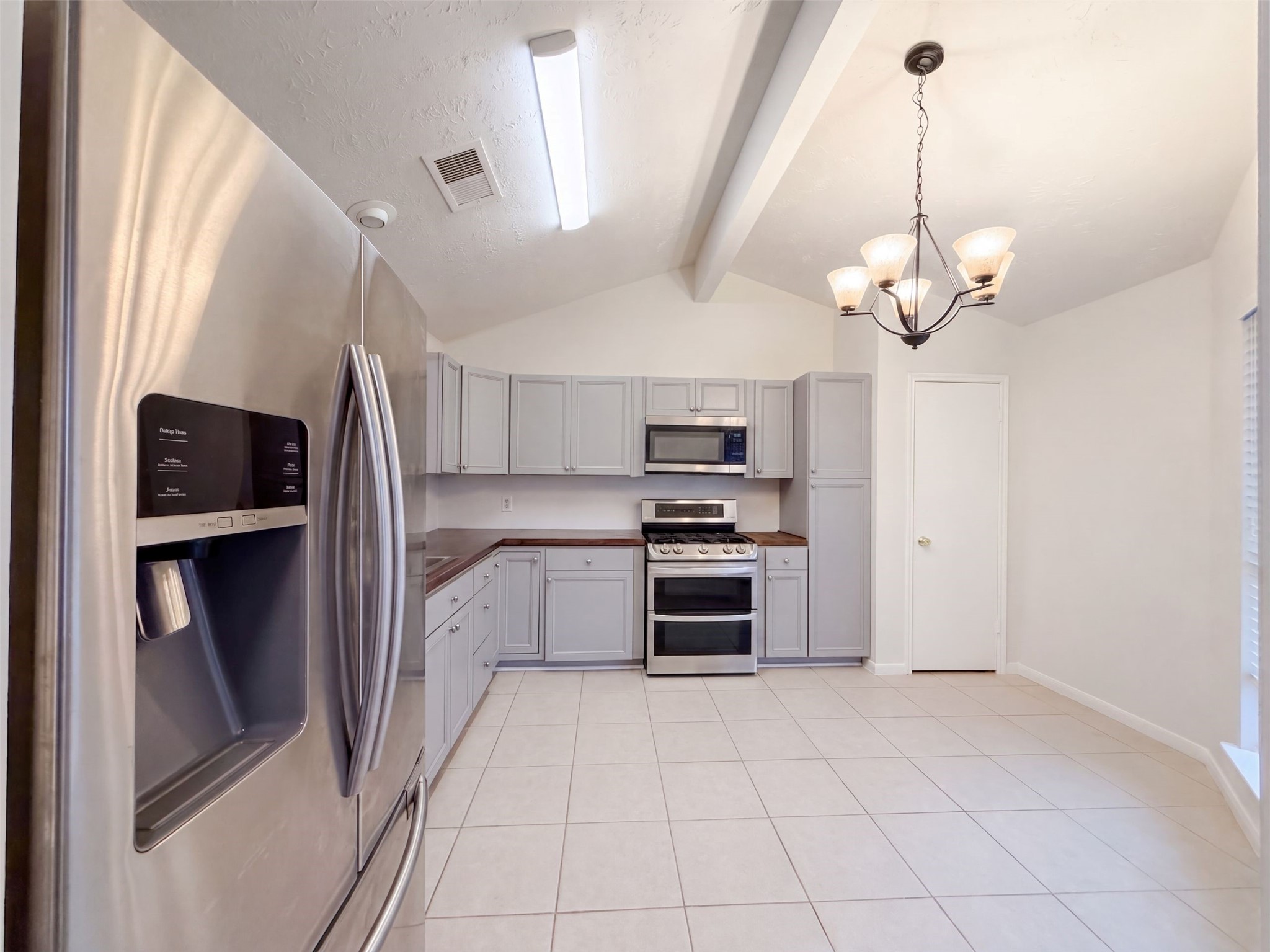 19414 Winding Branch Drive Property Photo 2