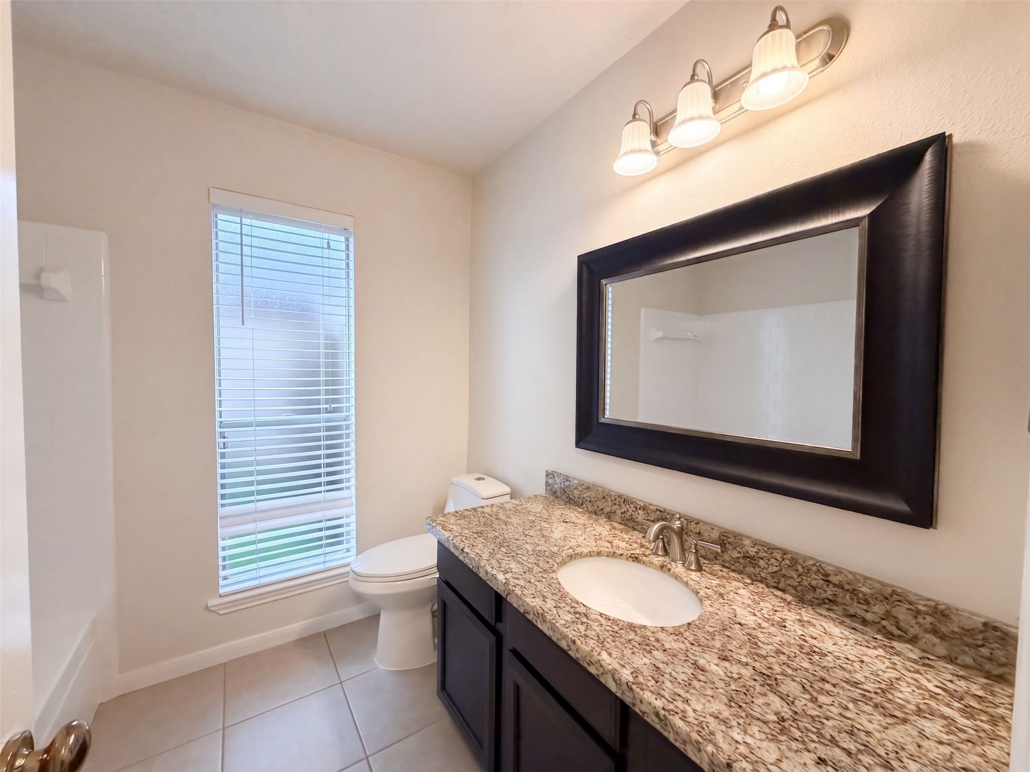 19414 Winding Branch Drive Property Photo 9