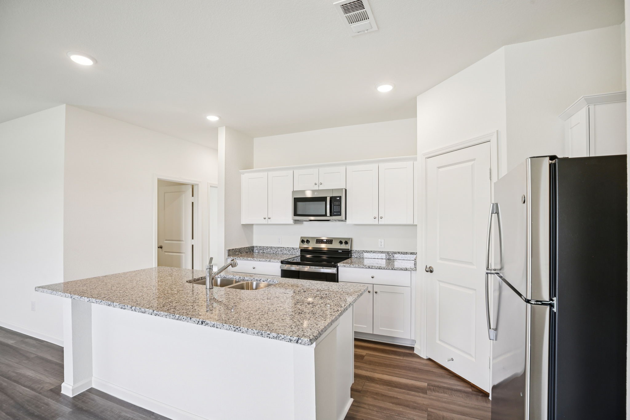 31103 Williams Landing Street Property Photo 4