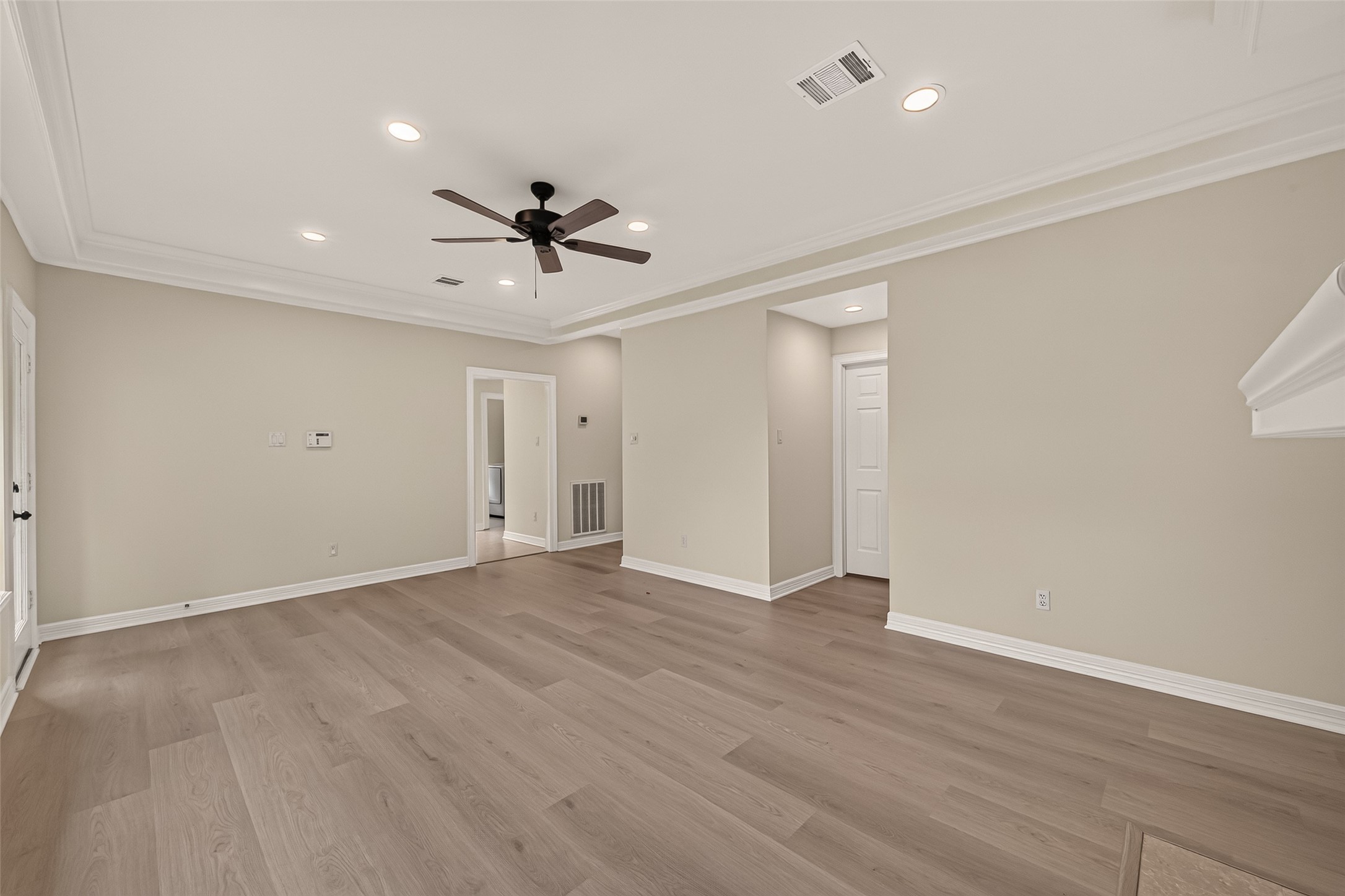 14139 Swallowfield Drive Property Photo 13
