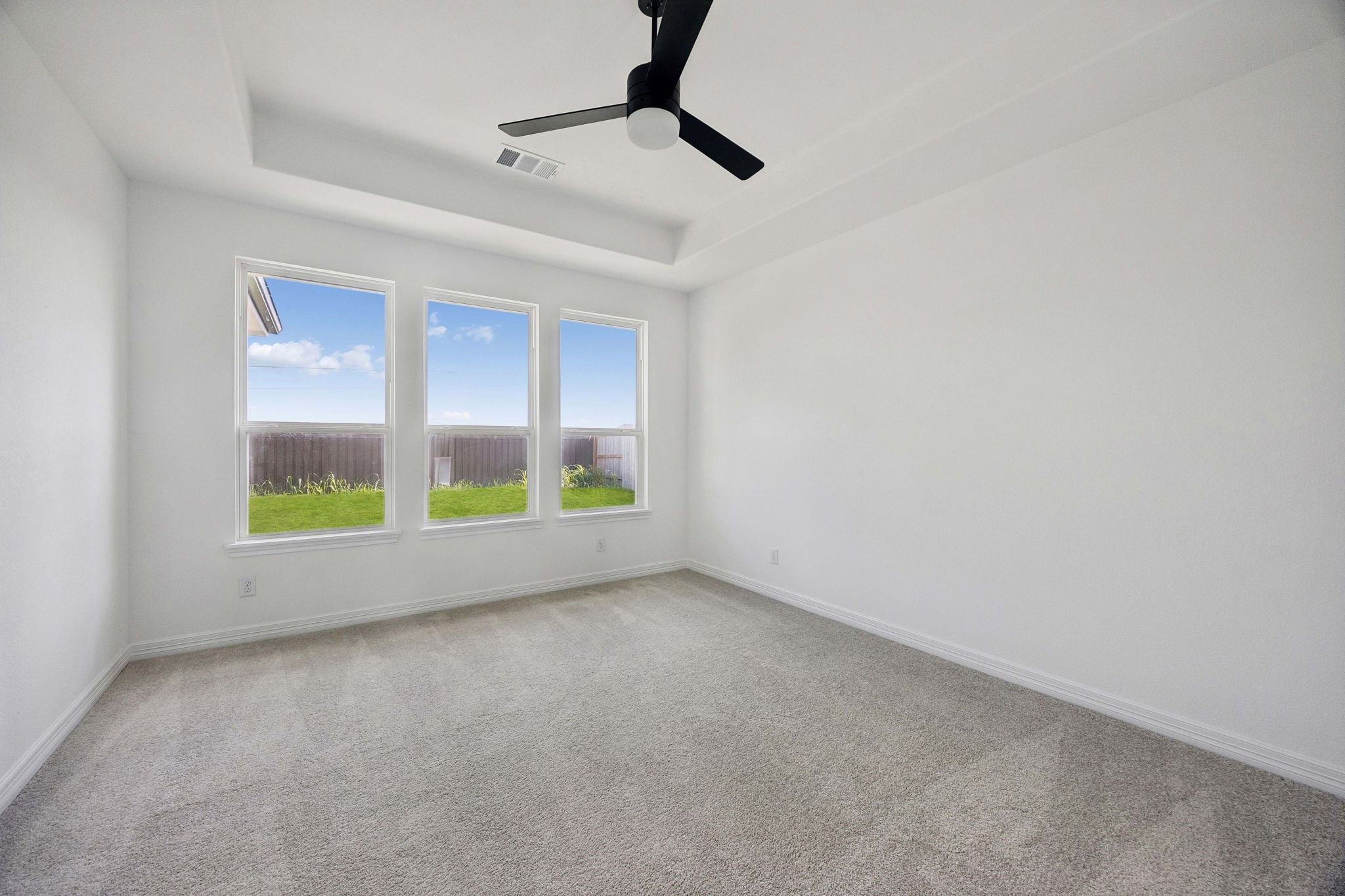 507 Selaura Drive Property Photo 12