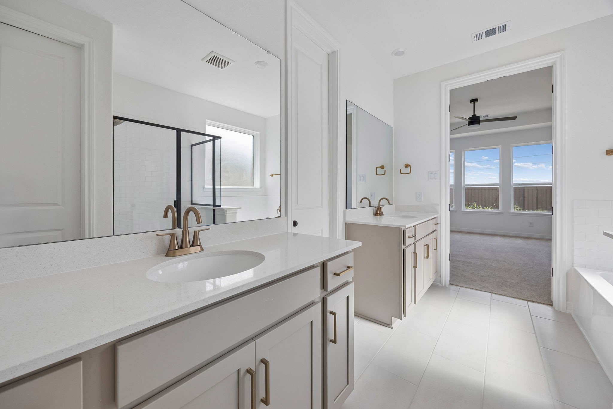 507 Selaura Drive Property Photo 15