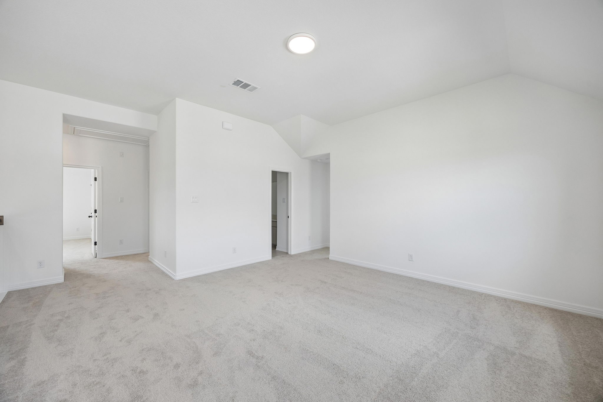 507 Selaura Drive Property Photo 18