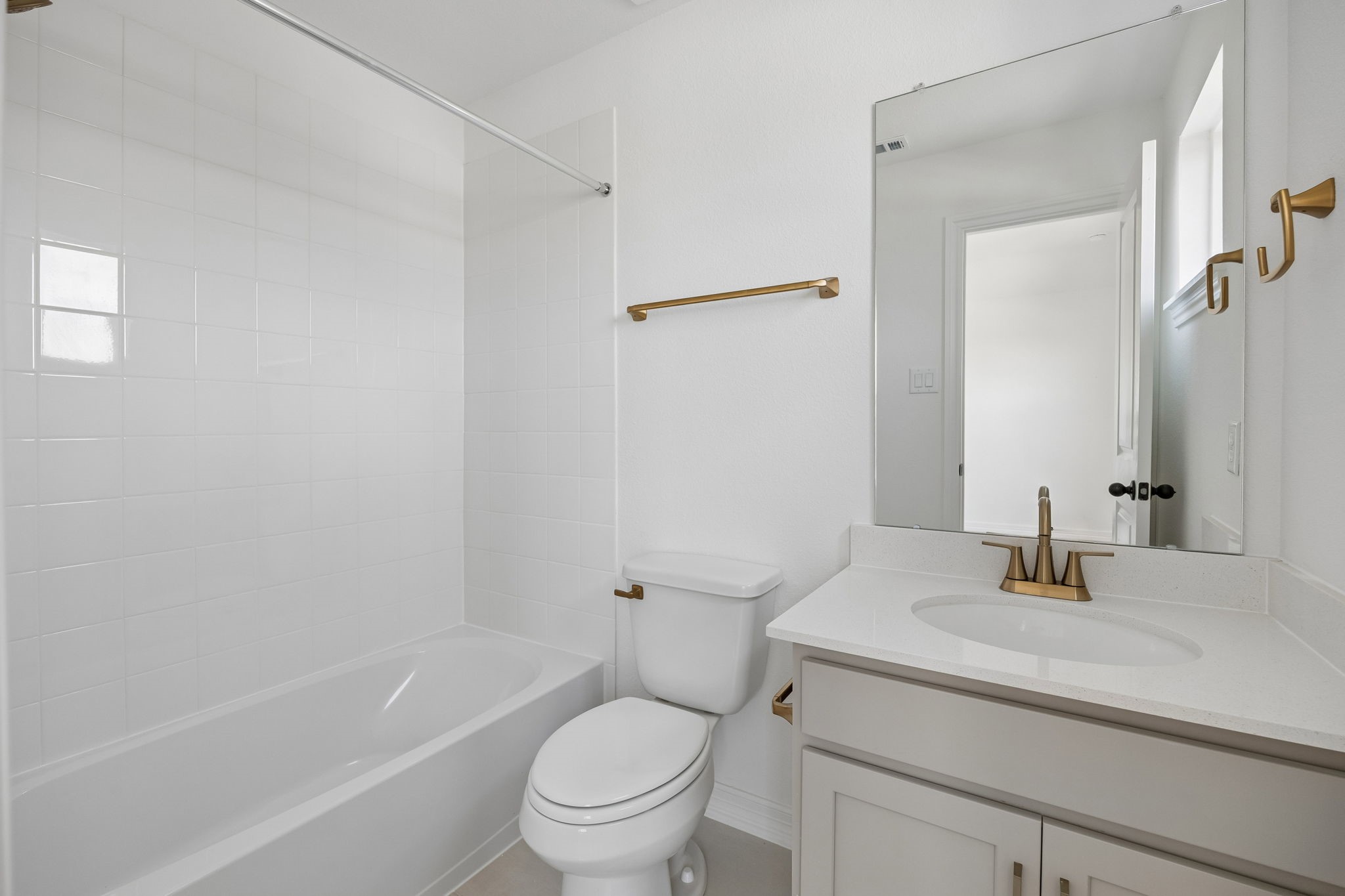 507 Selaura Drive Property Photo 21