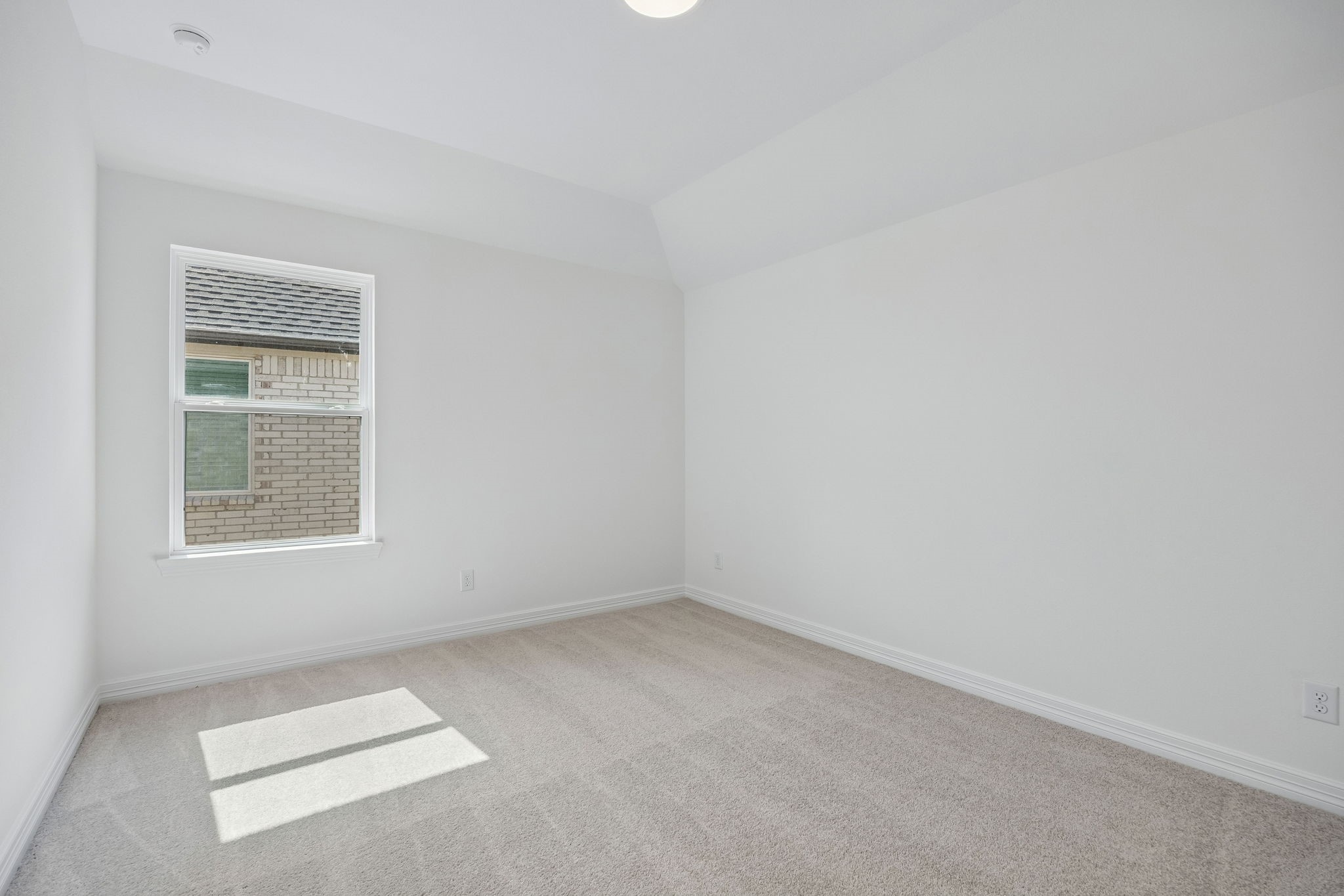 507 Selaura Drive Property Photo 23