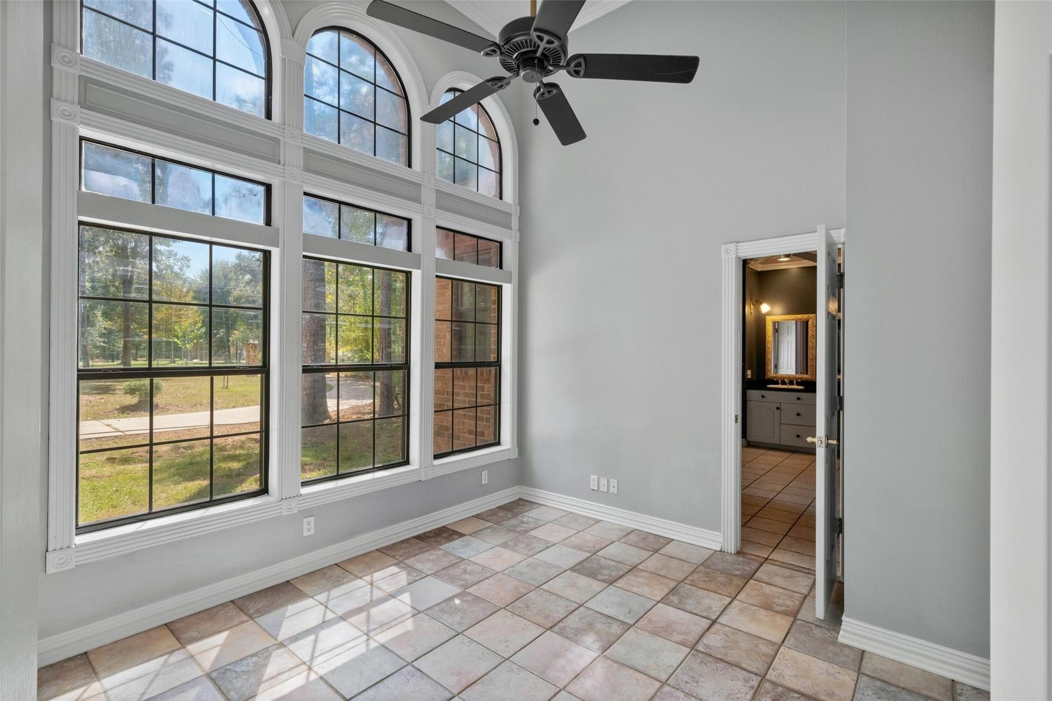 10331 Happy Trail Property Photo 8