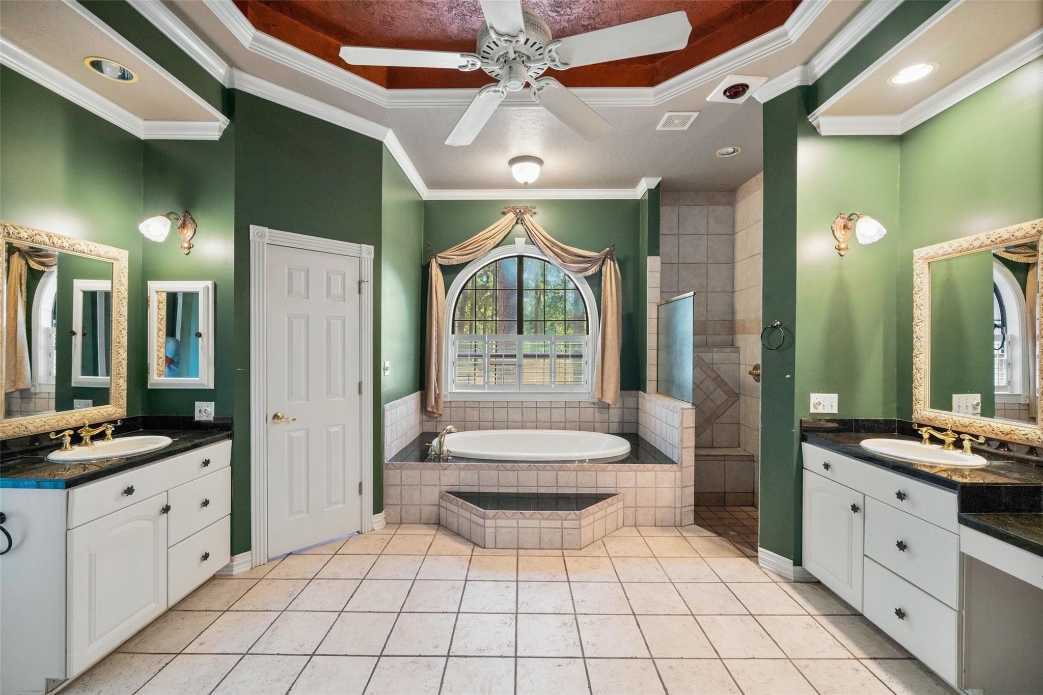 10331 Happy Trail Property Photo 9