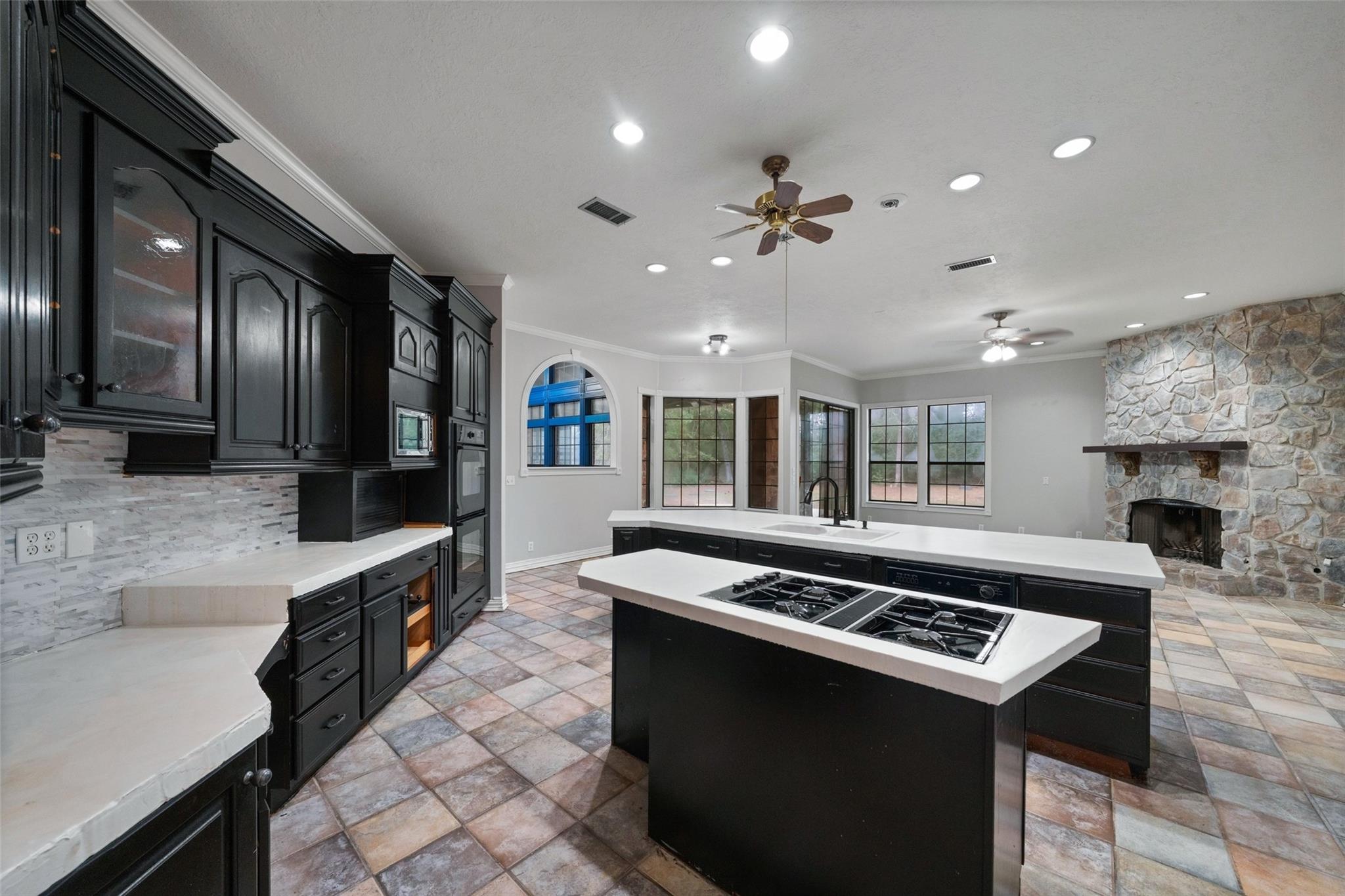 10331 Happy Trail Property Photo 15