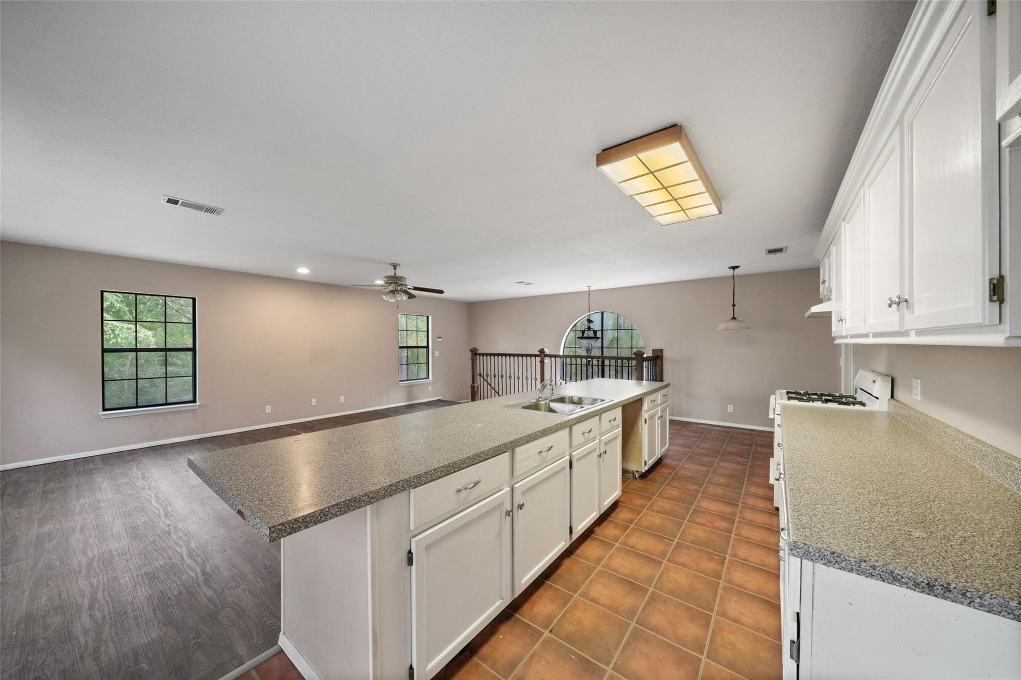 10331 Happy Trail Property Photo 22