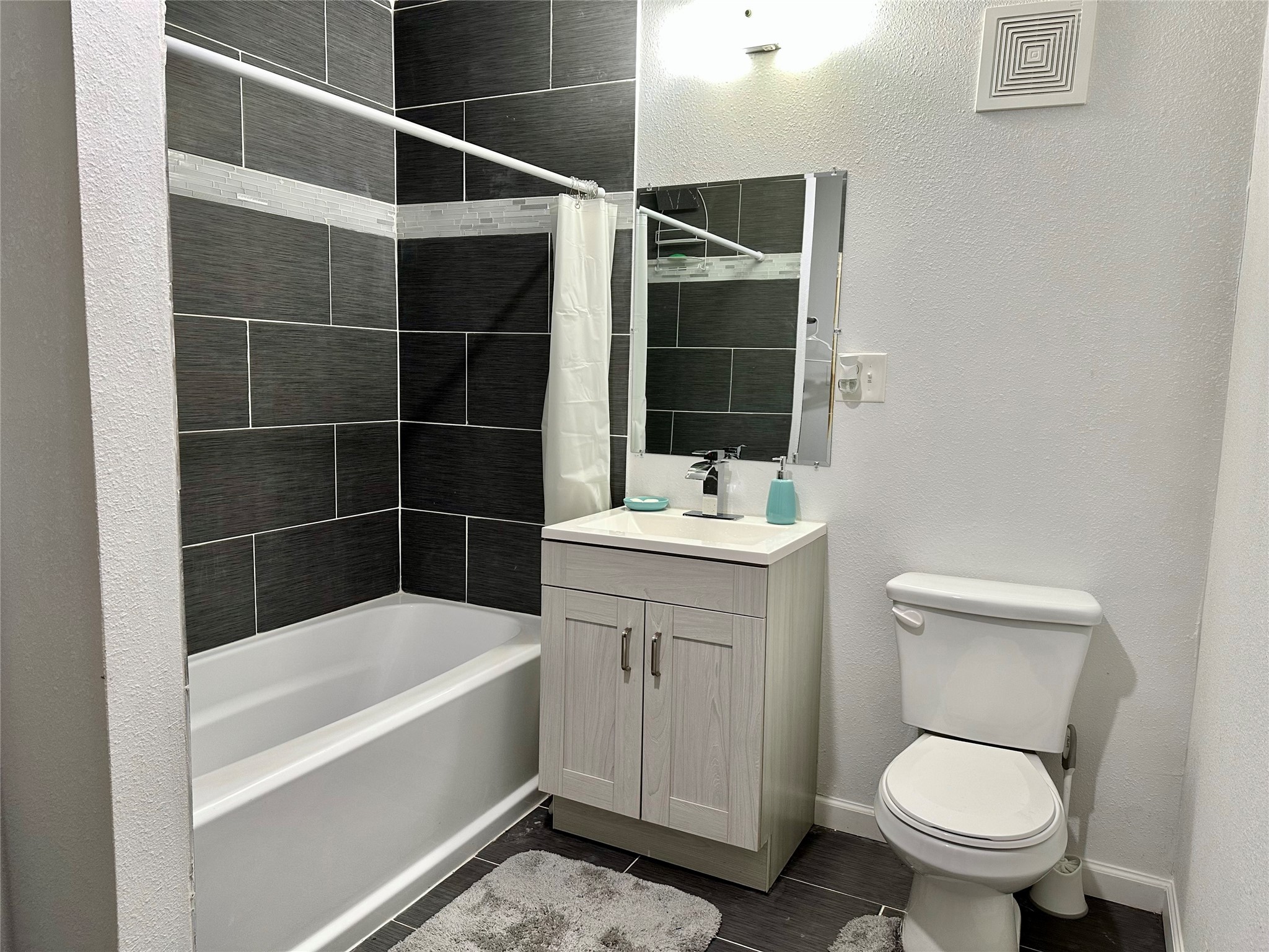 4802 Elser Street Property Photo 15