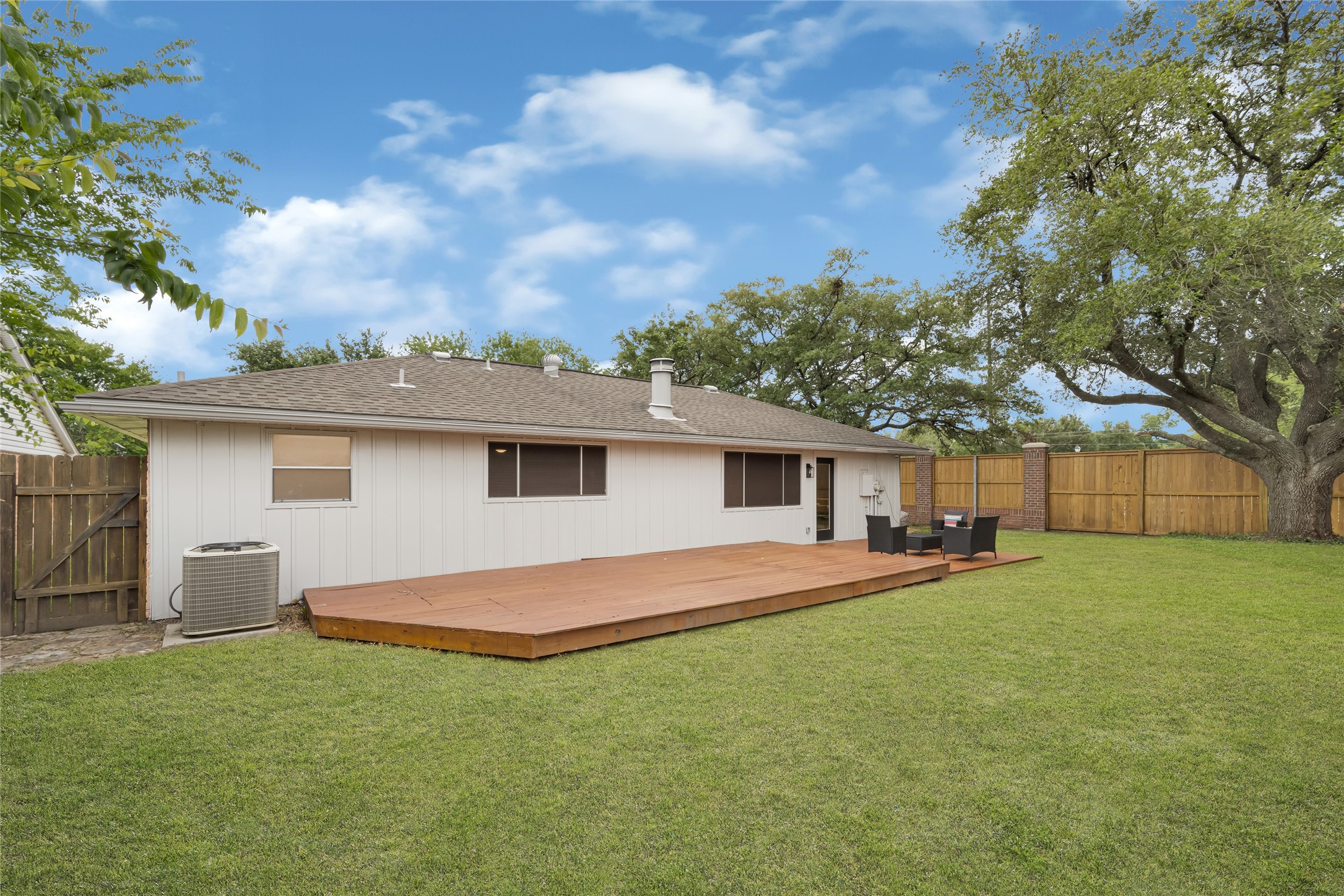 2303 Strait Lane Property Photo 19