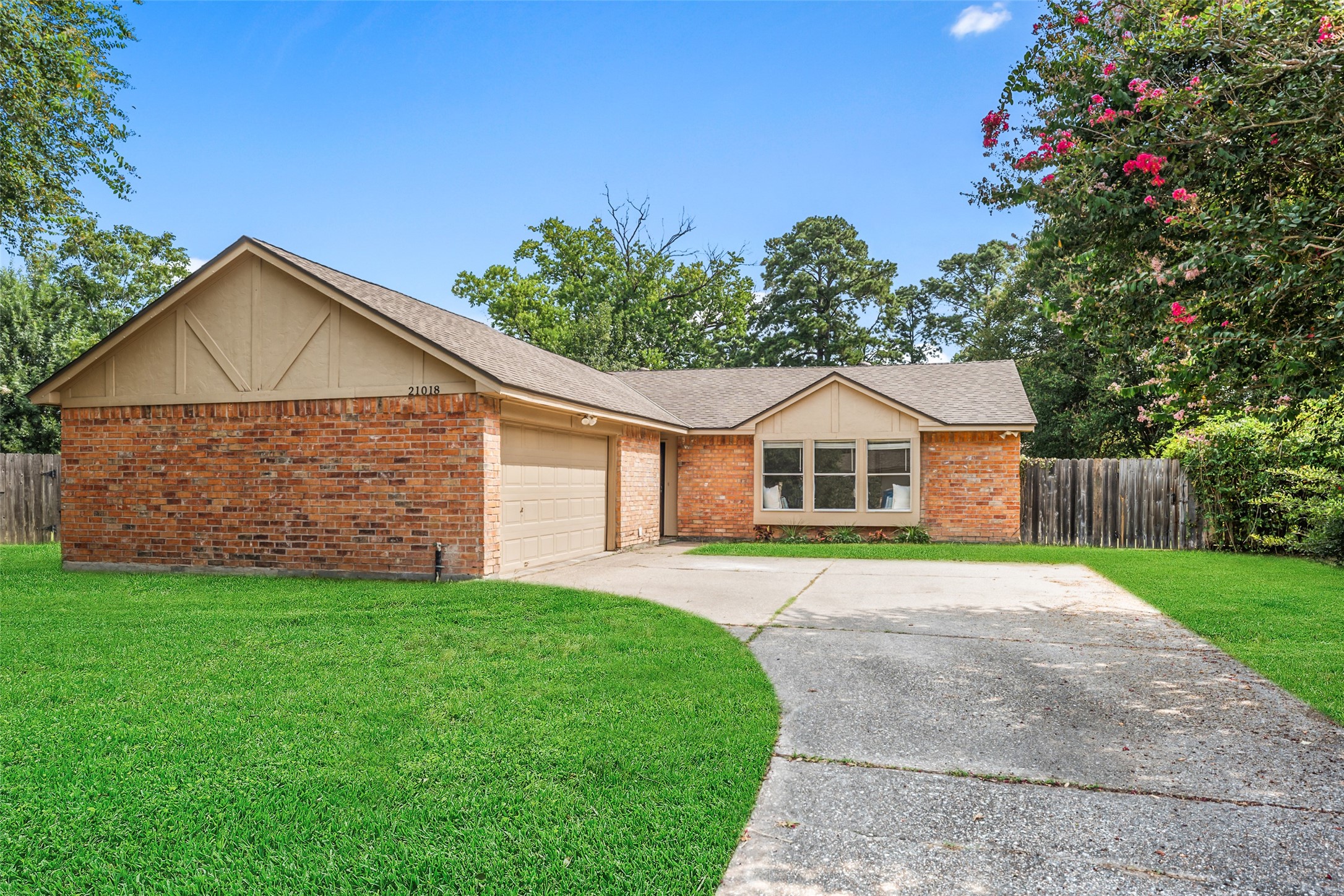 21018 Verdecove Lane Property Photo 1