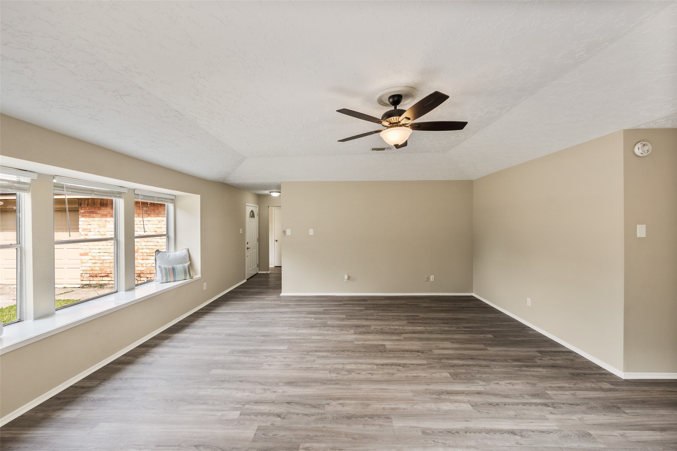 21018 Verdecove Lane Property Photo 2