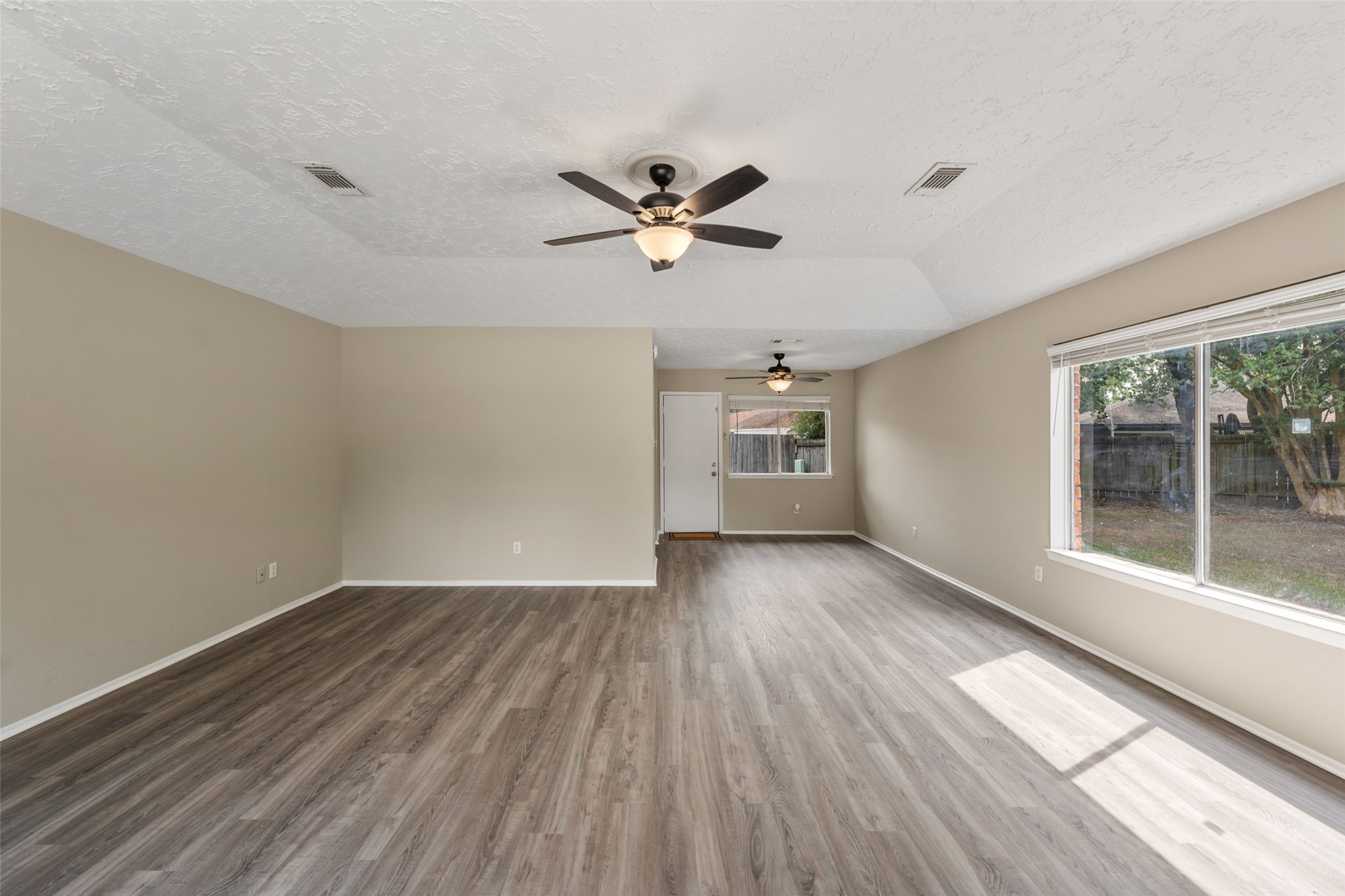 21018 Verdecove Lane Property Photo 5