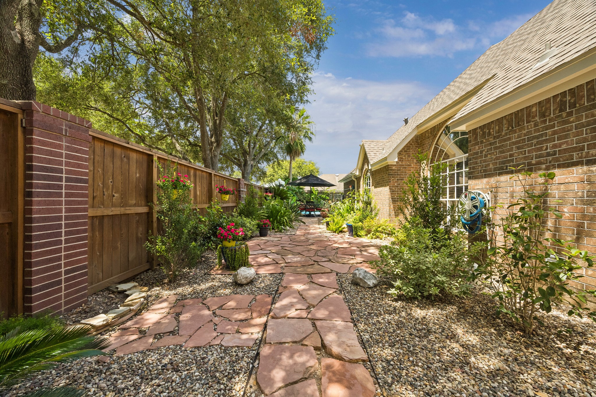6407 Avenel Drive Property Photo 33