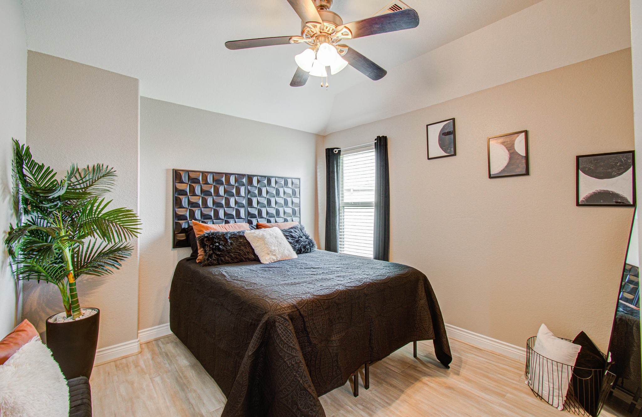 24503 Rossmore Hill Court Property Photo 35