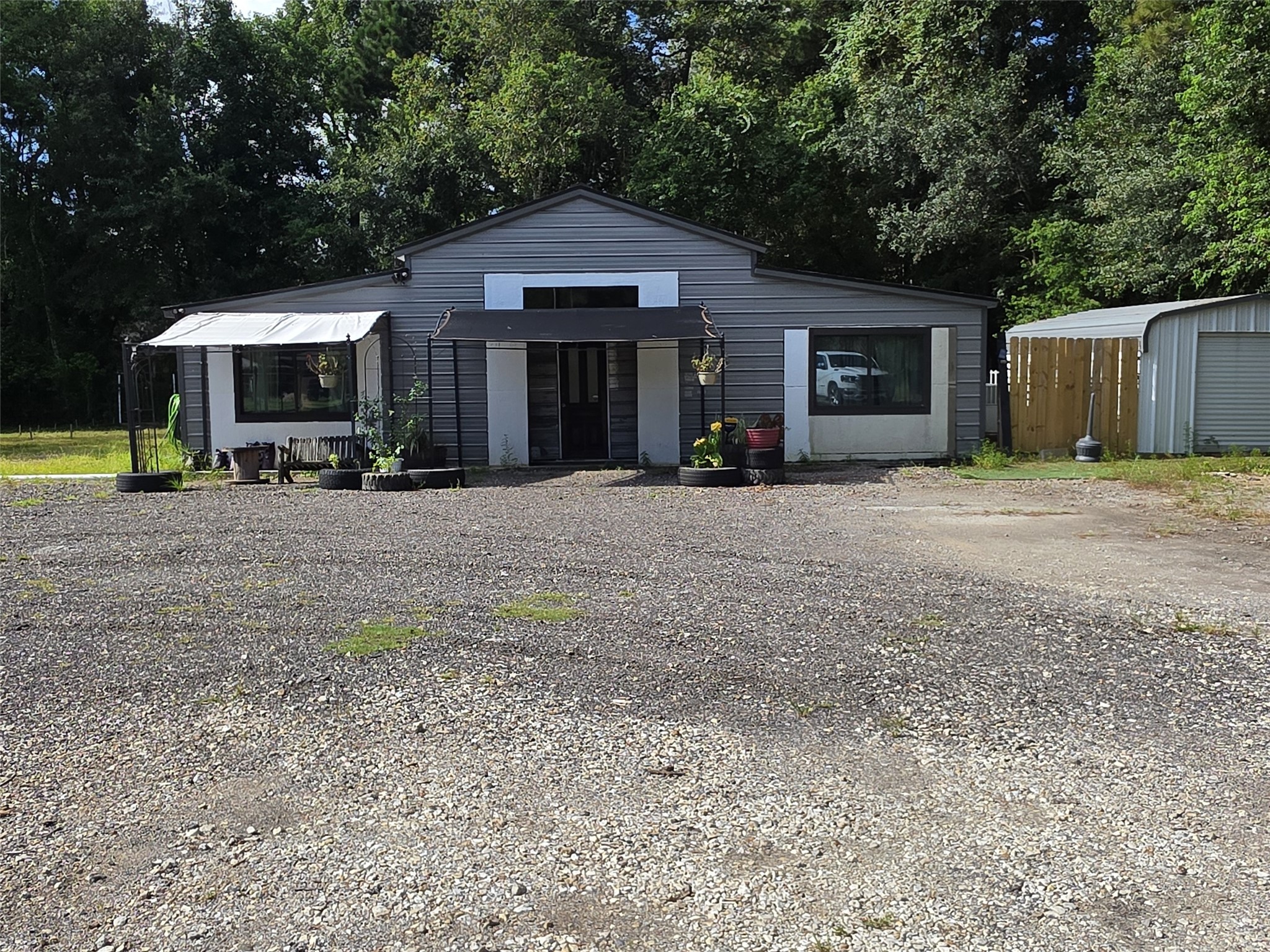 23381 Micke Property Photo 2