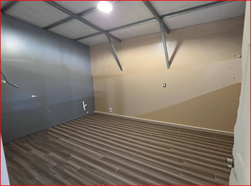 23381 Micke Property Photo 9