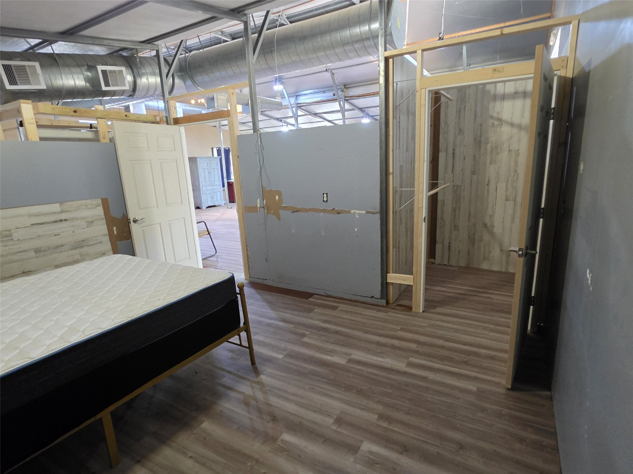 23381 Micke Property Photo 12