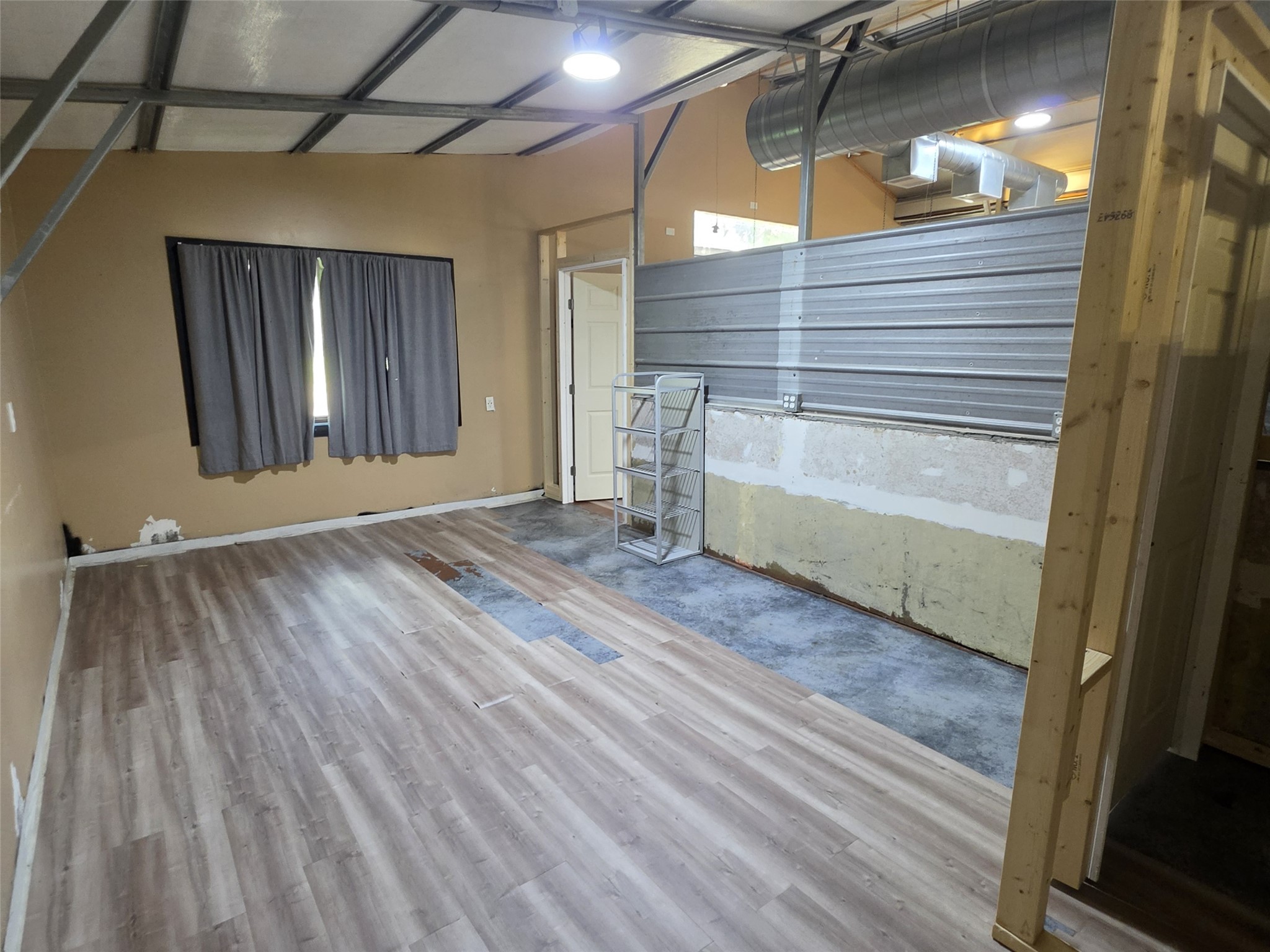 23381 Micke Property Photo 15