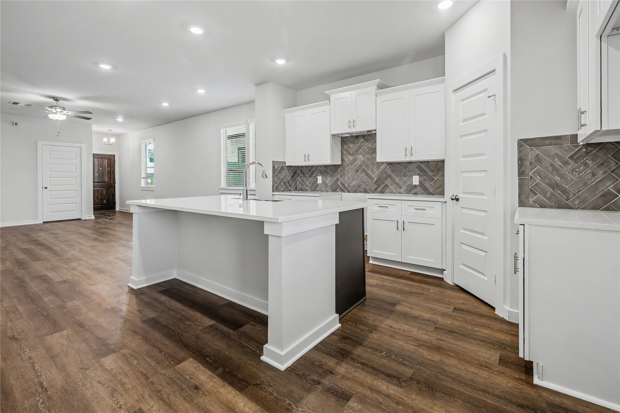 6423 Bolinas Ct Property Photo 9