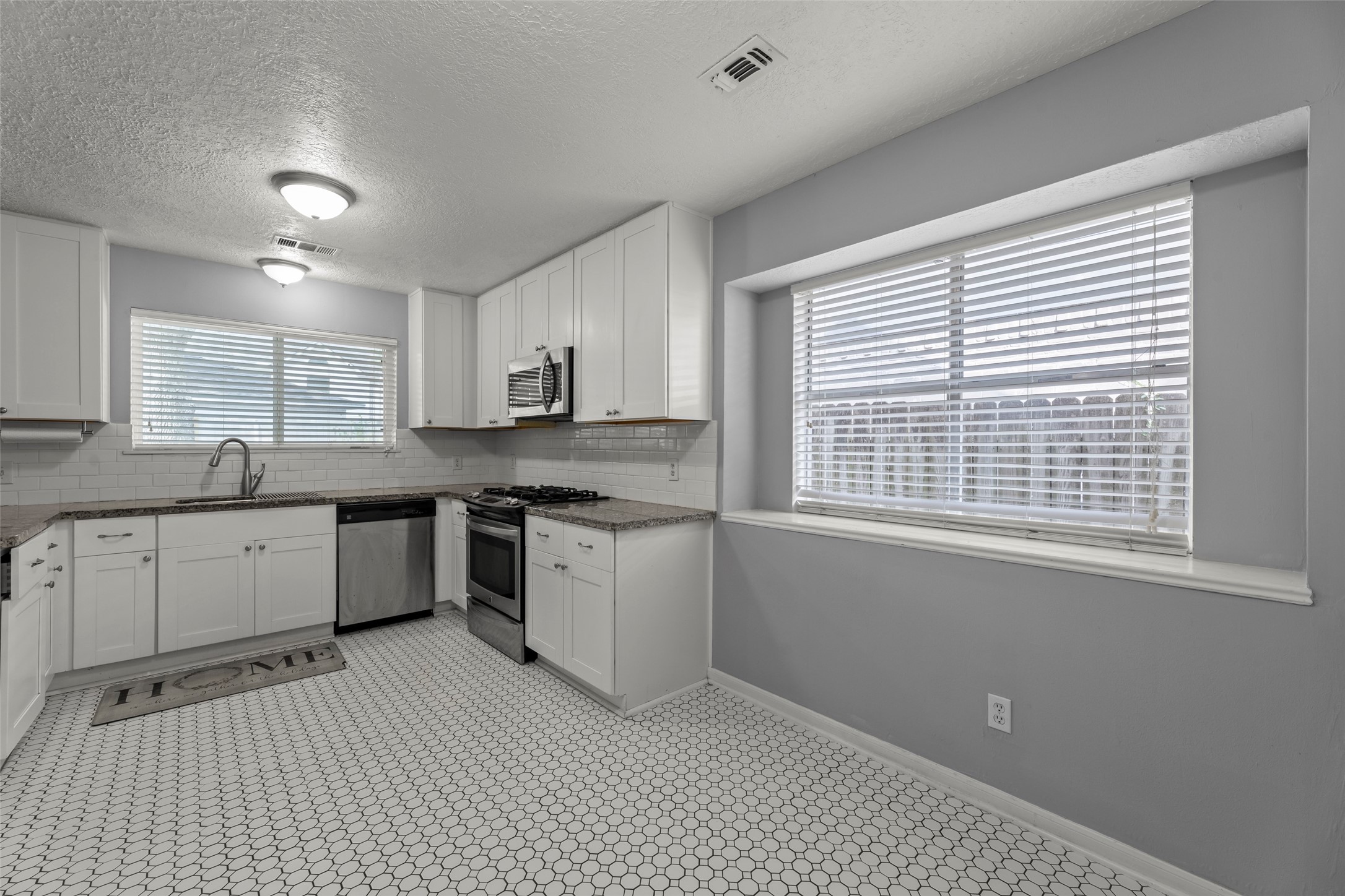 1019 Sugar Mountain Court Property Photo 9